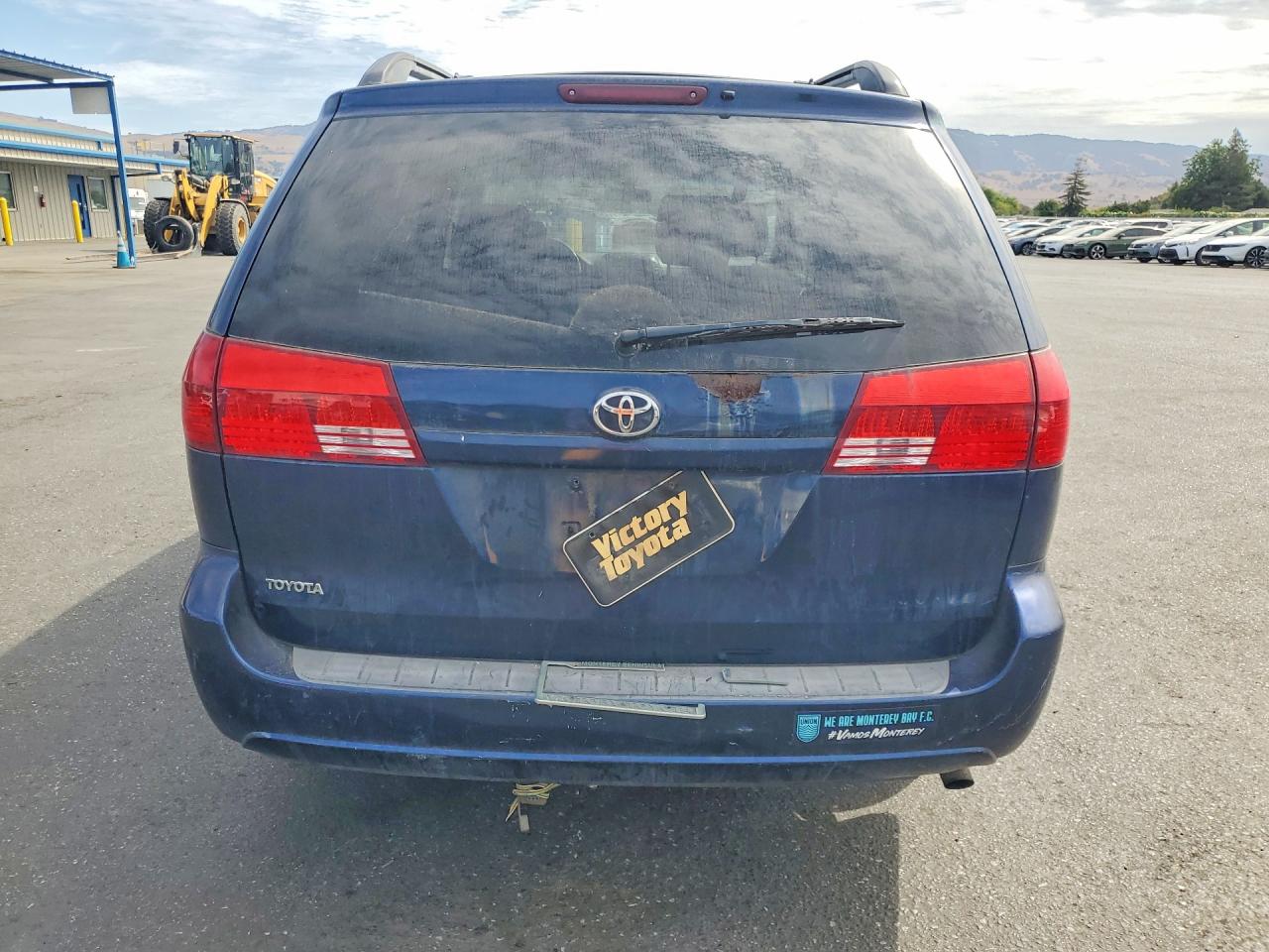 2005 Toyota Sienna Le 7 Passenger Blue vin: 5TDZA23C95S233577