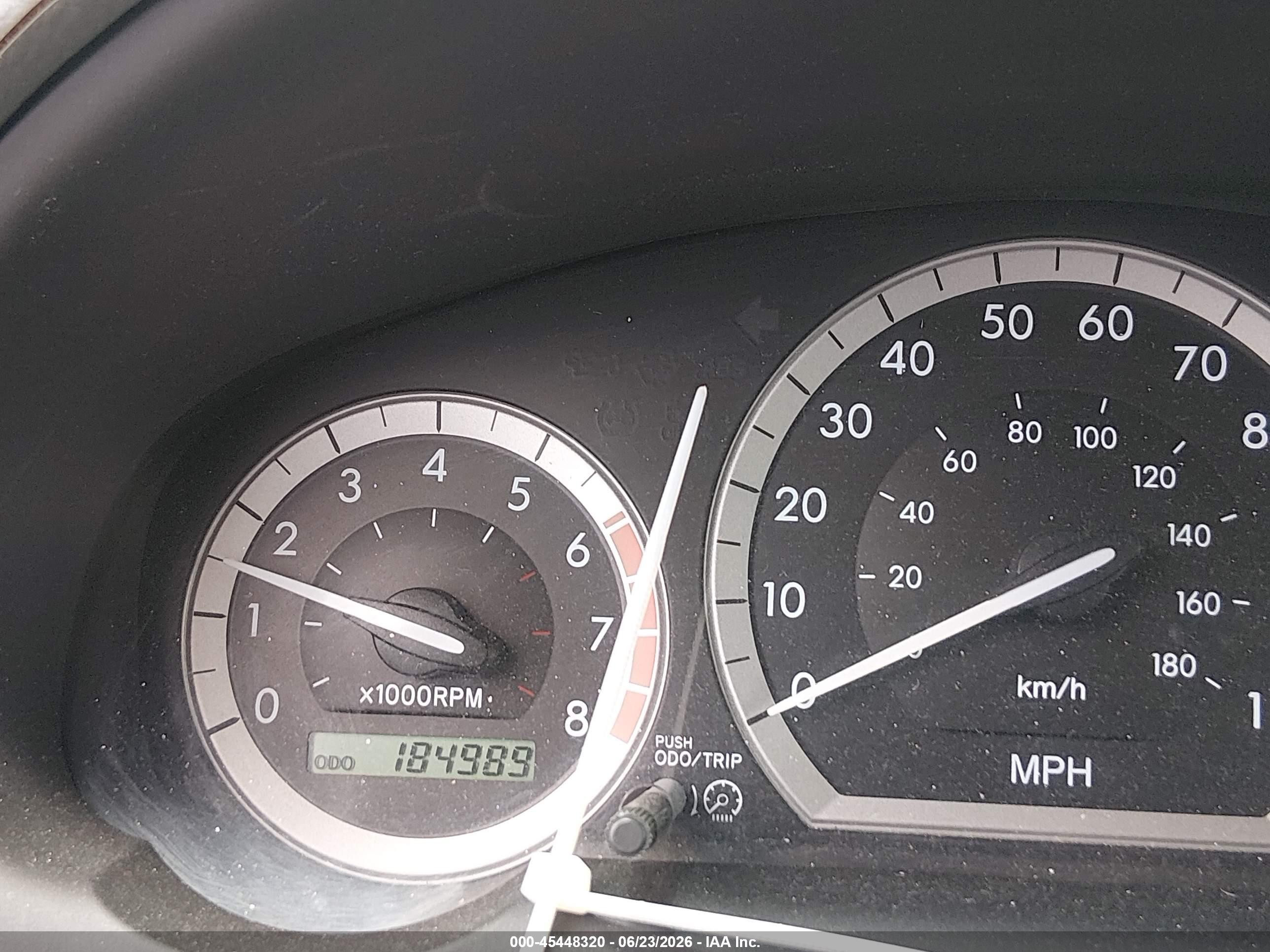 2005 Toyota Sienna Le Silver vin: 5TDZA23C95S250573