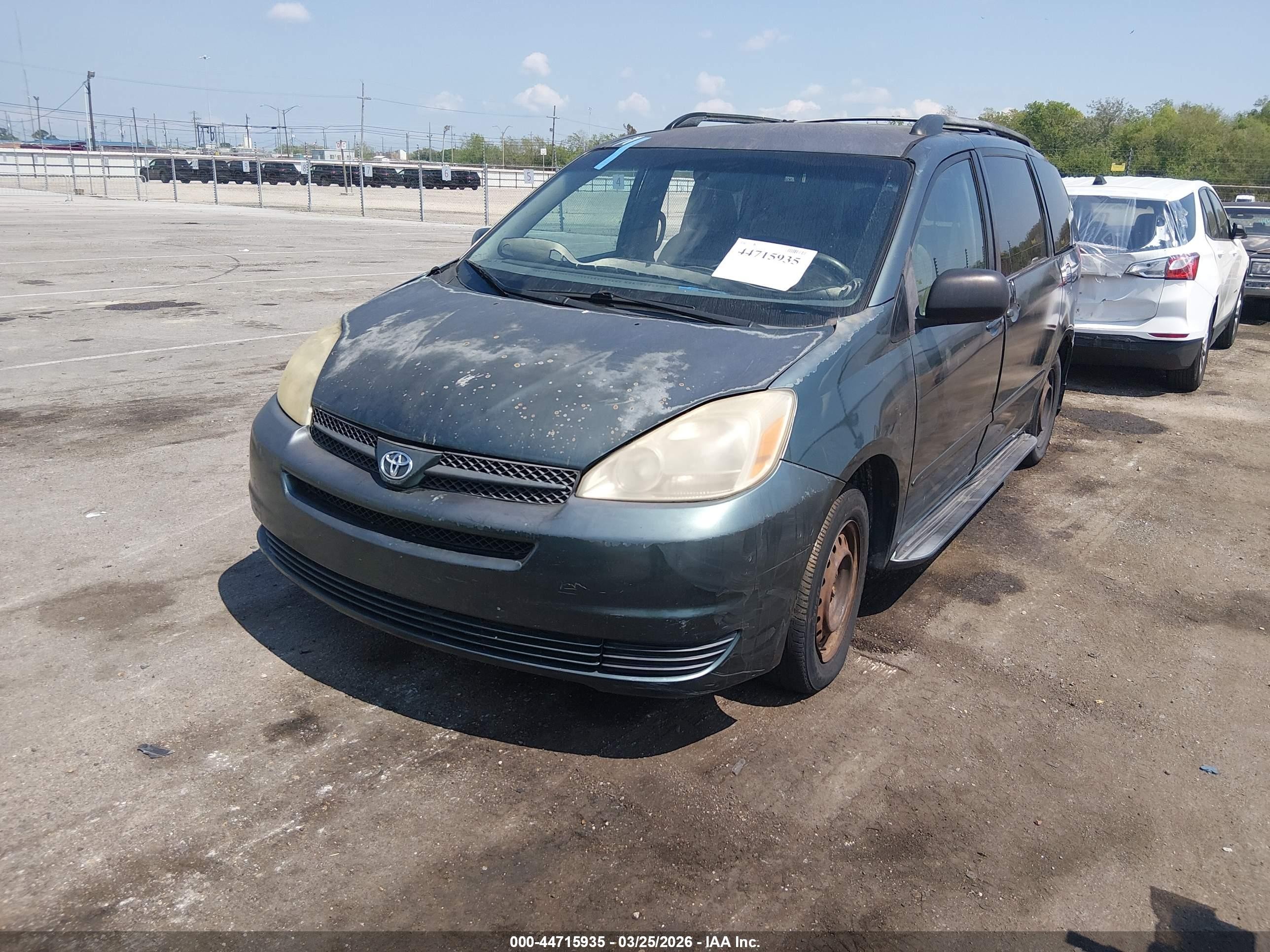 2005 Toyota Sienna Le Green vin: 5TDZA23C95S287221