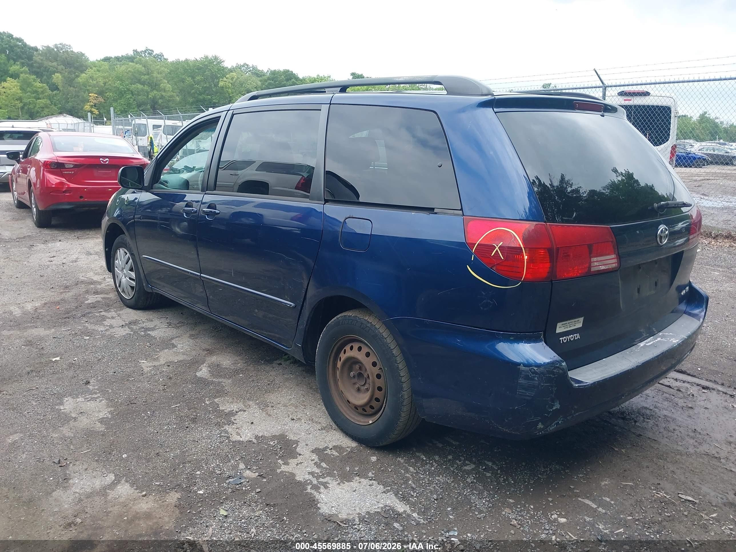2005 Toyota Sienna Le Blue vin: 5TDZA23C95S323568