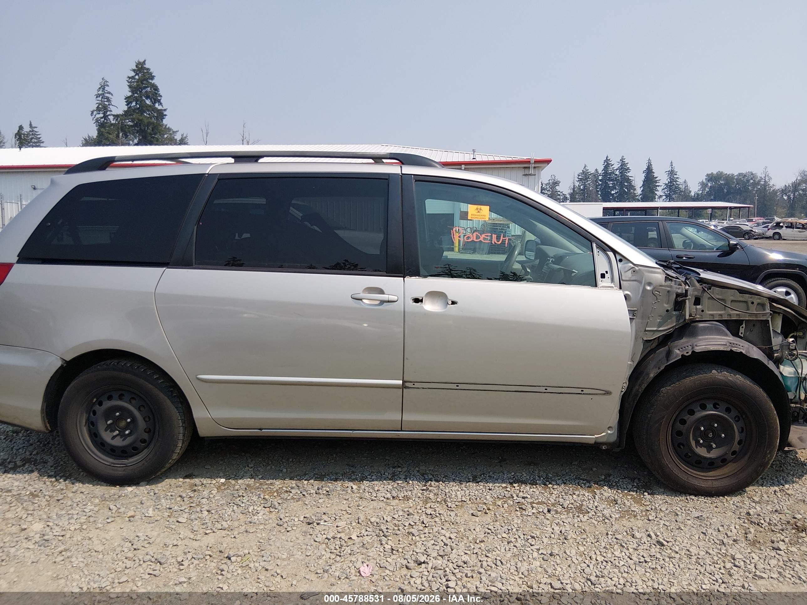 2005 Toyota Sienna Le Silver vin: 5TDZA23C95S352956