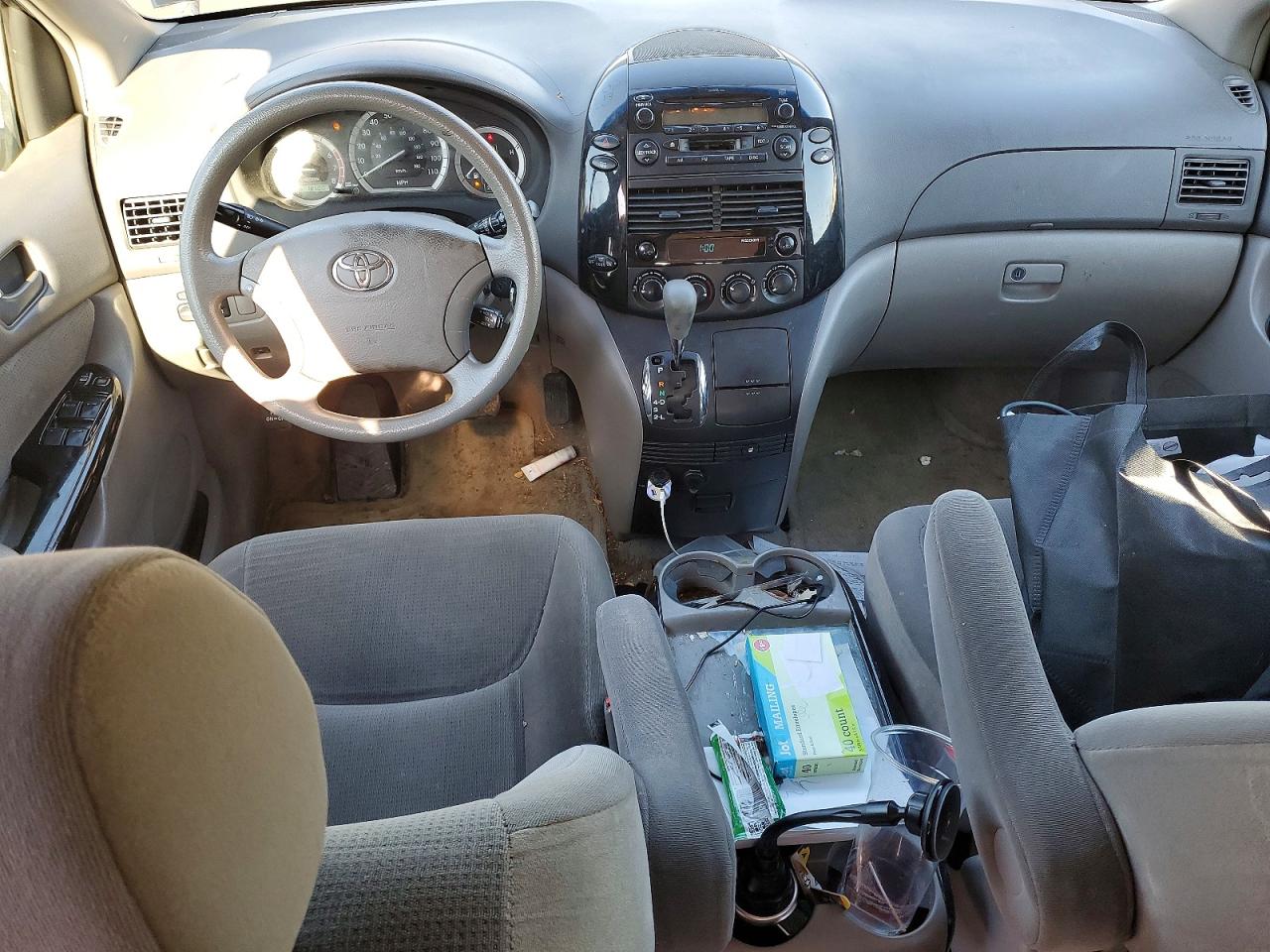2005 Toyota Sienna Le 8 Passenger Gray vin: 5TDZA23C95S362757