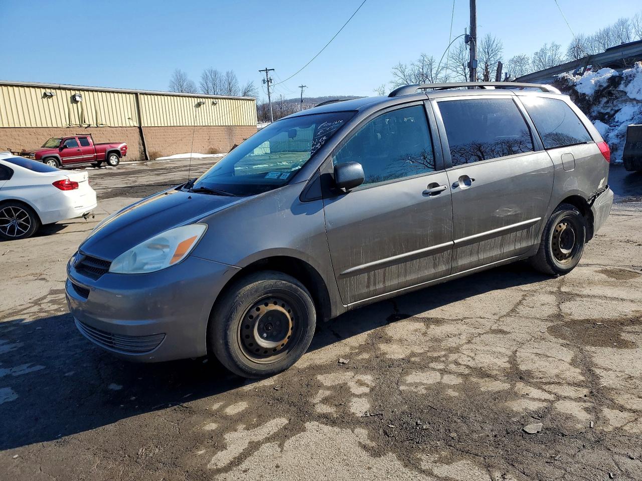 2005 Toyota Sienna Le 8 Passenger Gray vin: 5TDZA23C95S362757