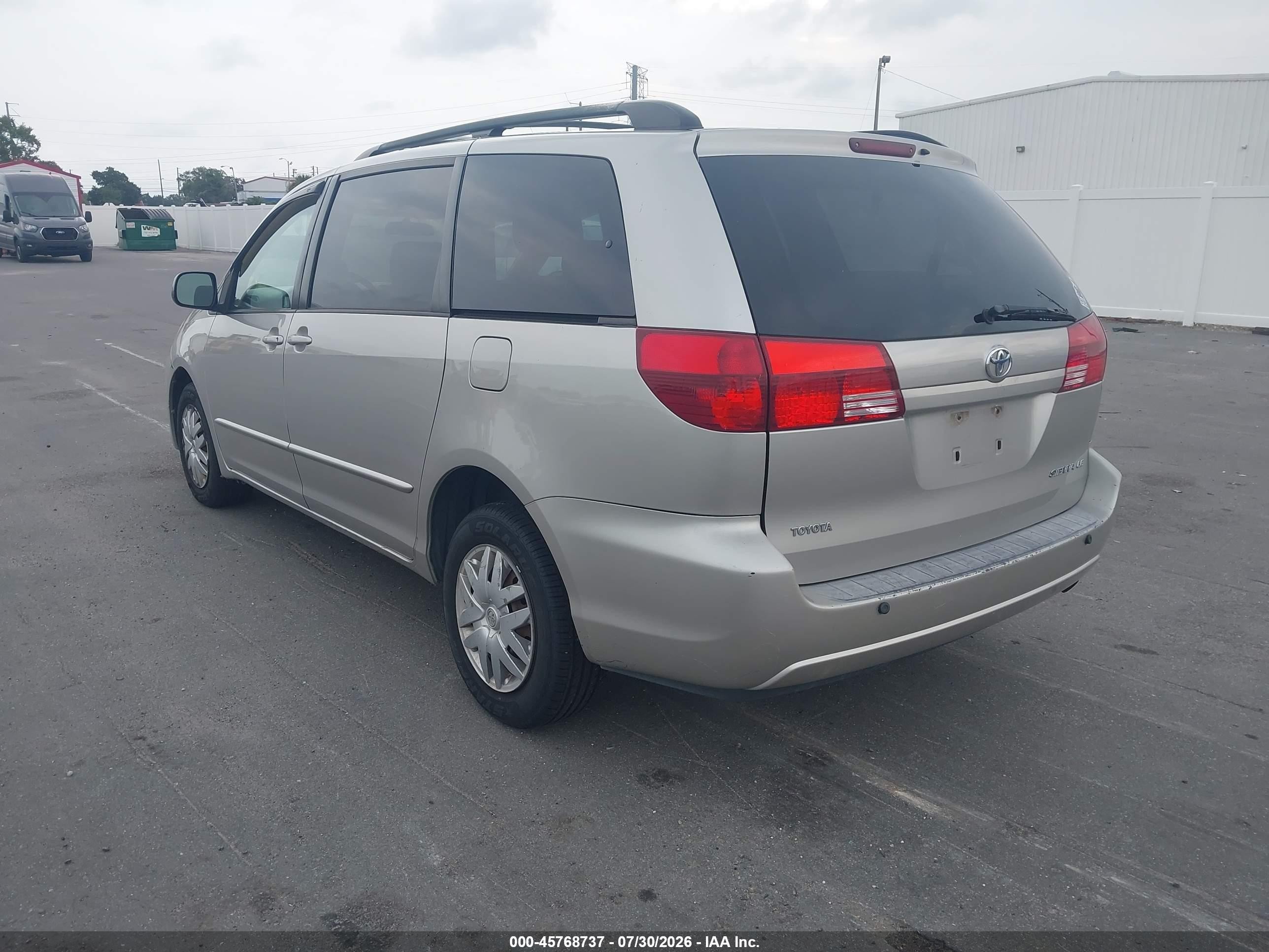 2005 Toyota Sienna Le Серебряный vin: 5TDZA23C95S377095