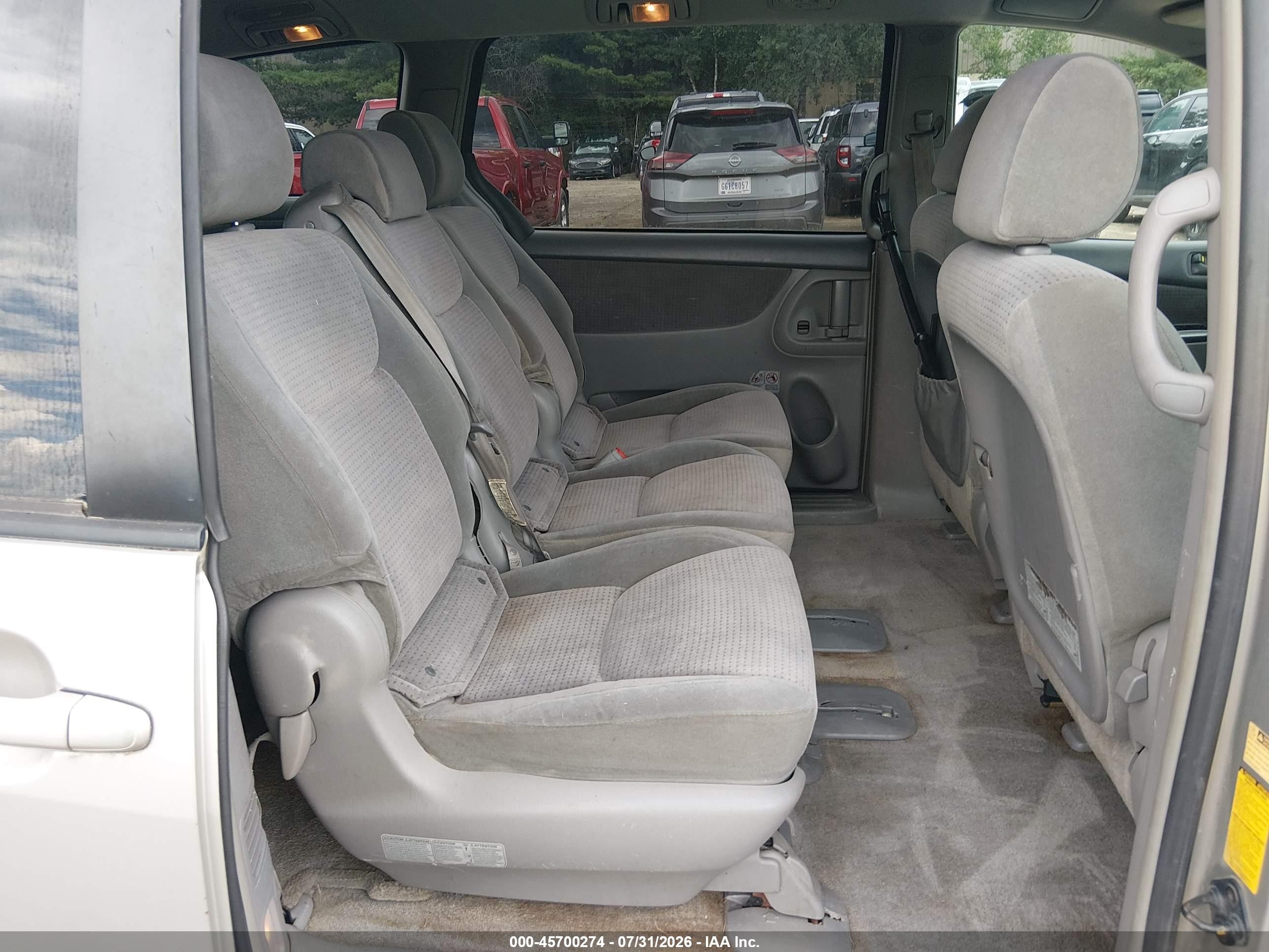 2006 Toyota Sienna Le Серебряный vin: 5TDZA23C96S394061