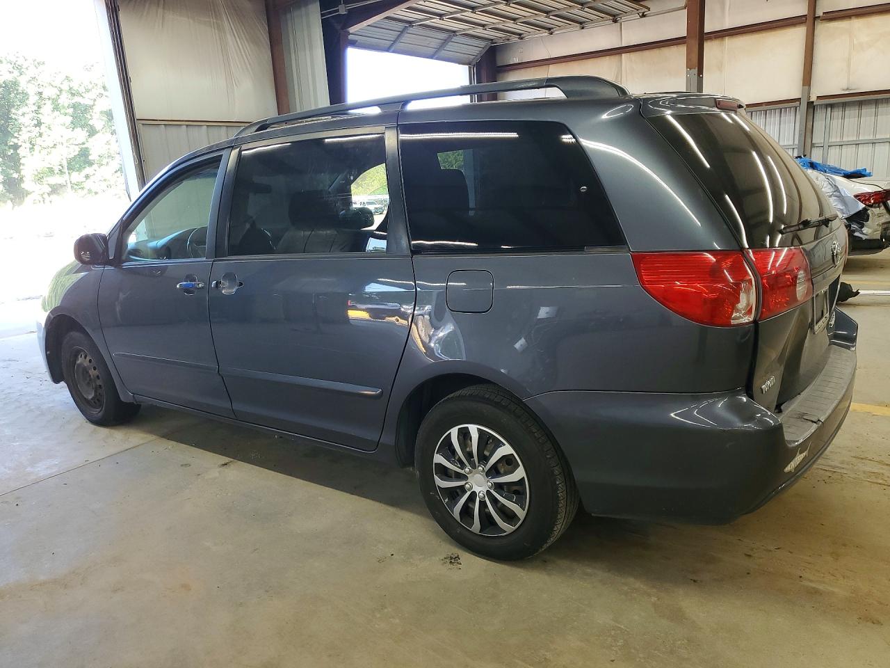 2006 Toyota Sienna Le 8 Passenger Gray vin: 5TDZA23C96S405673