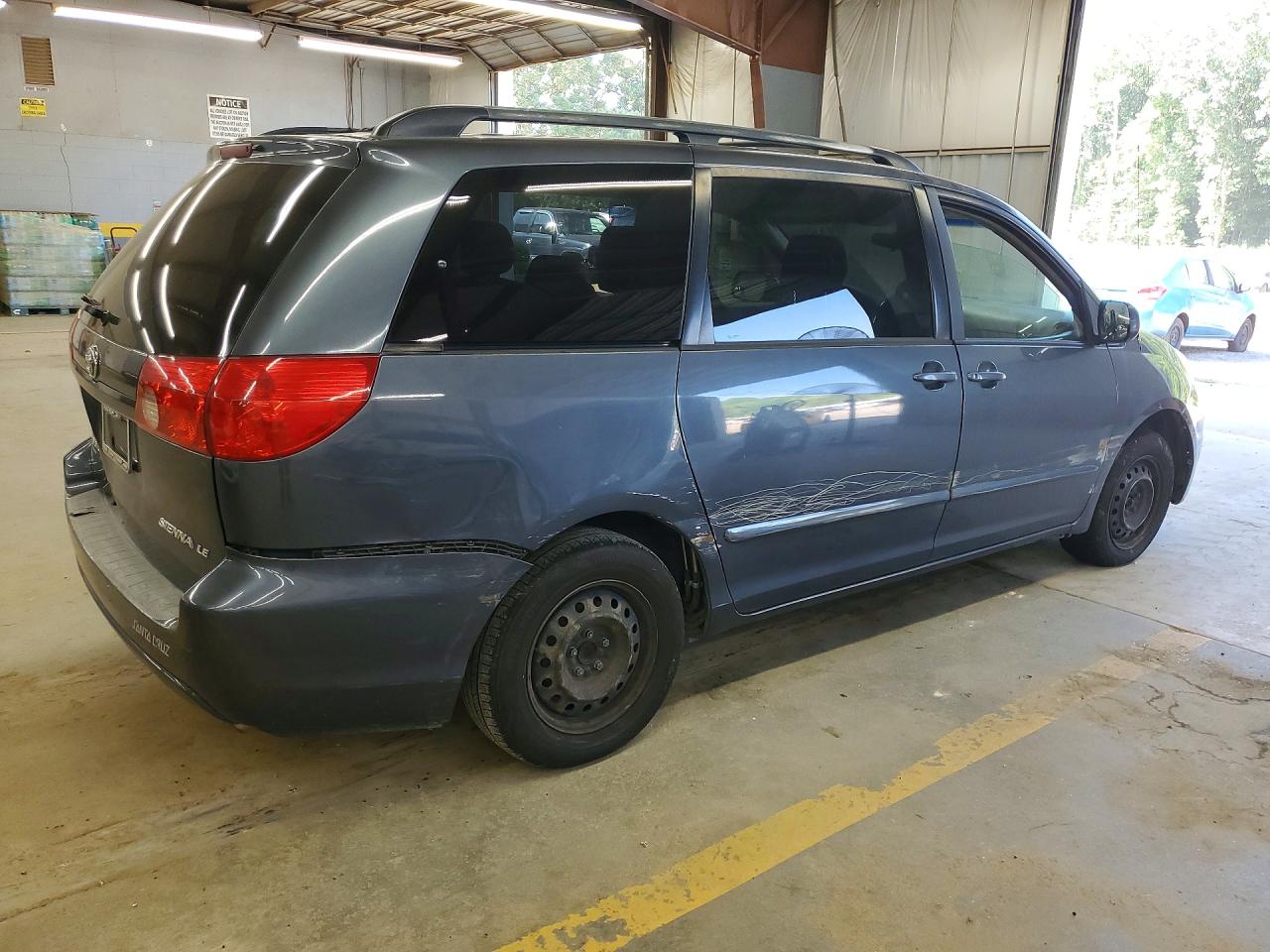 2006 Toyota Sienna Le 8 Passenger Gray vin: 5TDZA23C96S405673