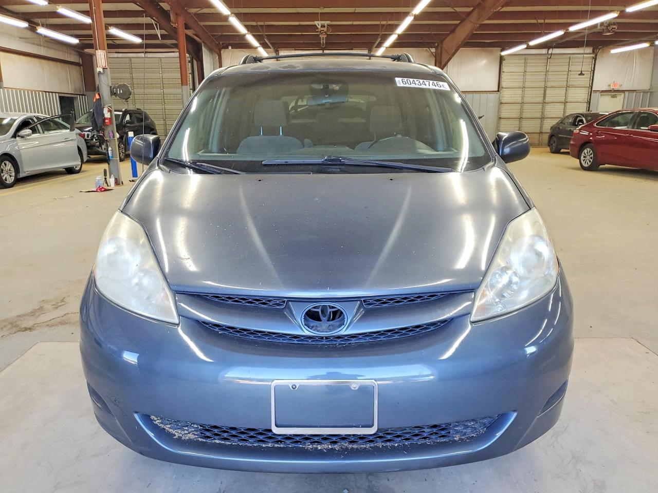 2006 Toyota Sienna Le 8 Passenger Gray vin: 5TDZA23C96S405673