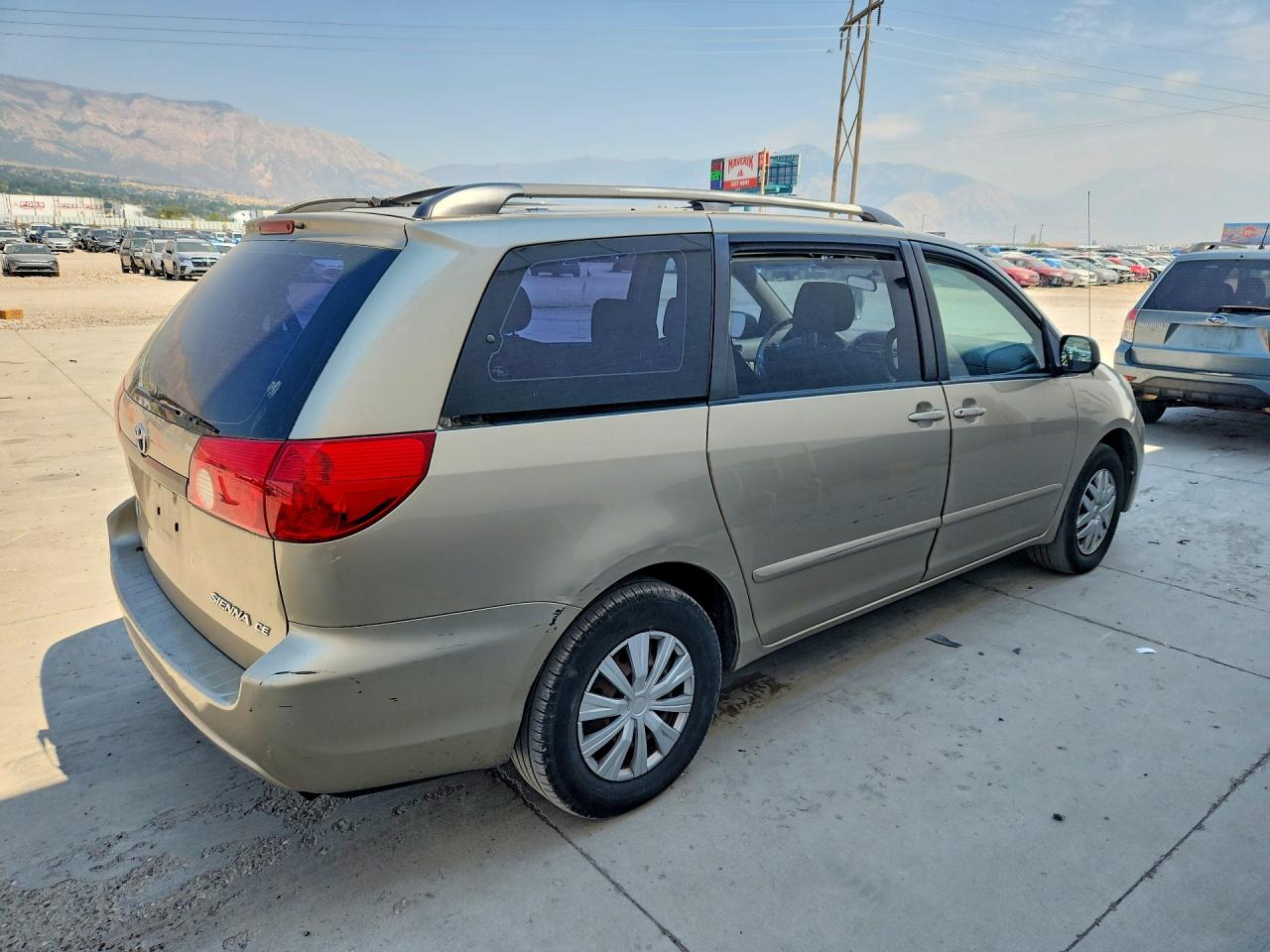 2006 Toyota Sienna Ce 7 Passenger Beige vin: 5TDZA23C96S407830