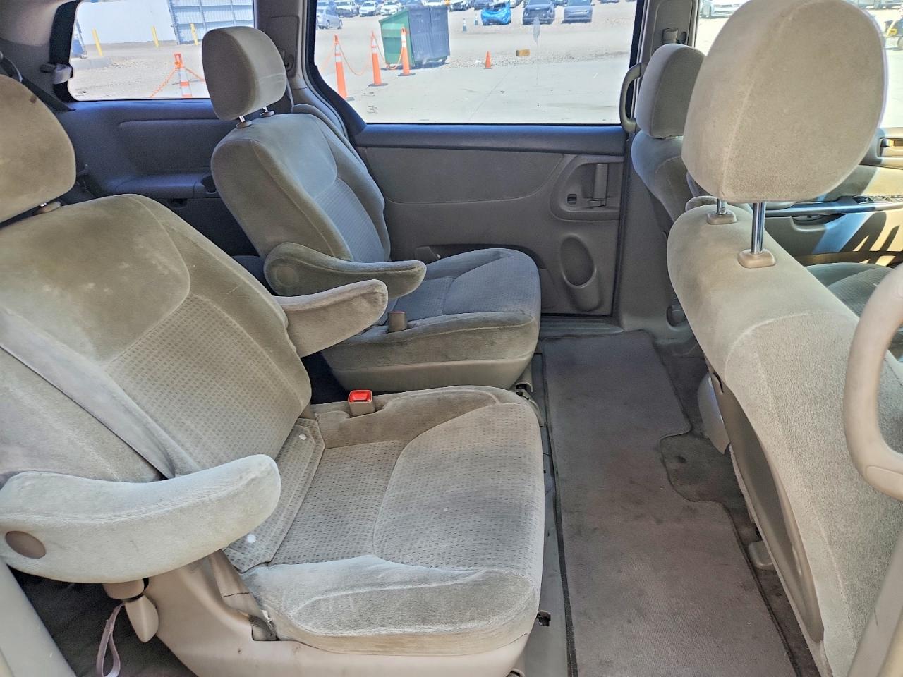2006 Toyota Sienna Ce 7 Passenger Beige vin: 5TDZA23C96S407830