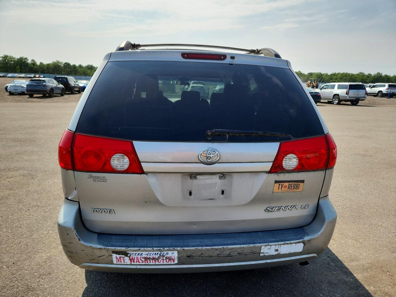 2006 Toyota Sienna Le 8 Passenger Серебряный vin: 5TDZA23C96S461855