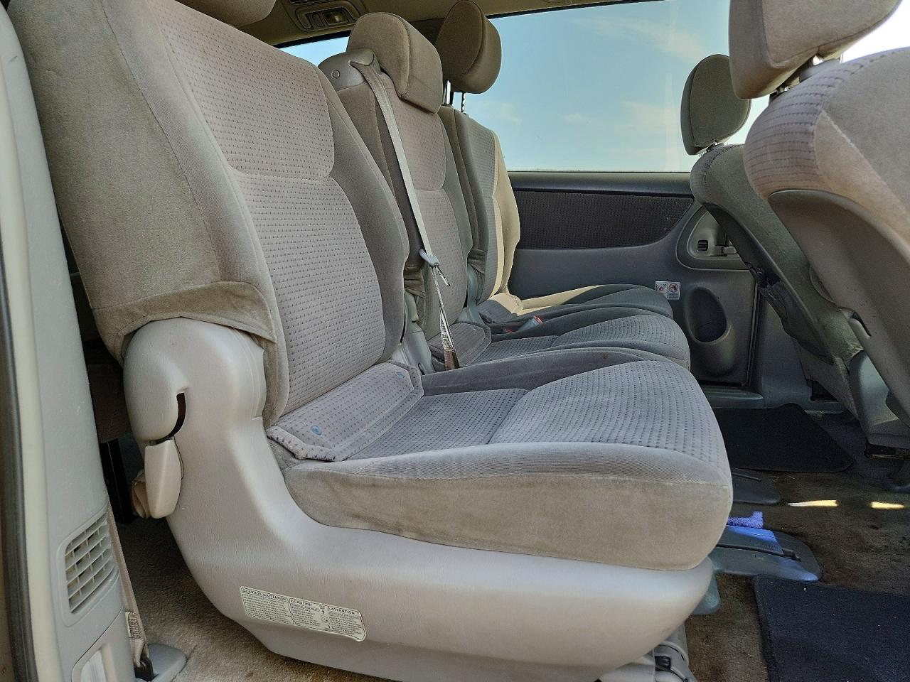 2006 Toyota Sienna Le 8 Passenger Серебряный vin: 5TDZA23C96S461855