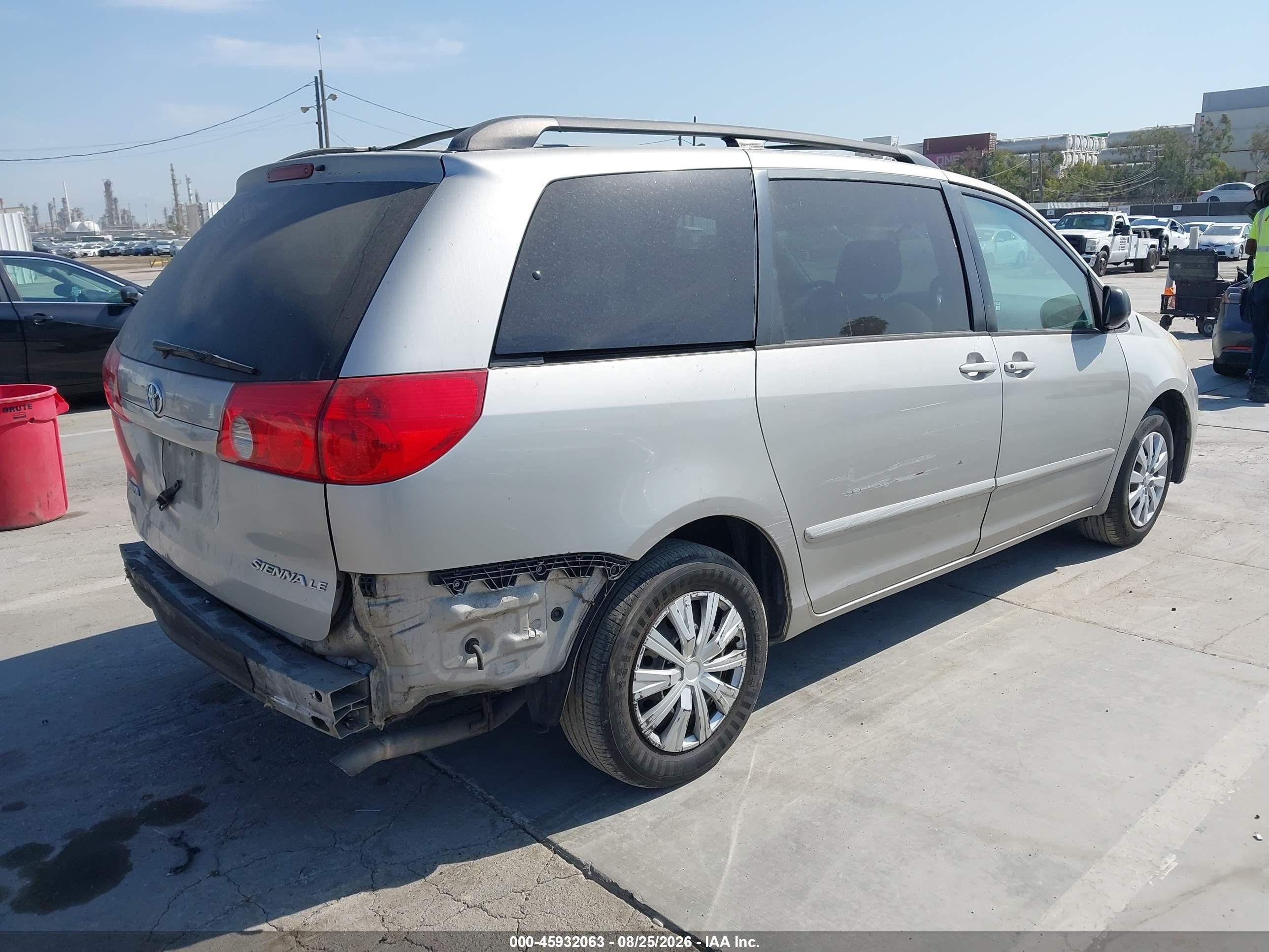 2006 Toyota Sienna Le Silver vin: 5TDZA23C96S465761