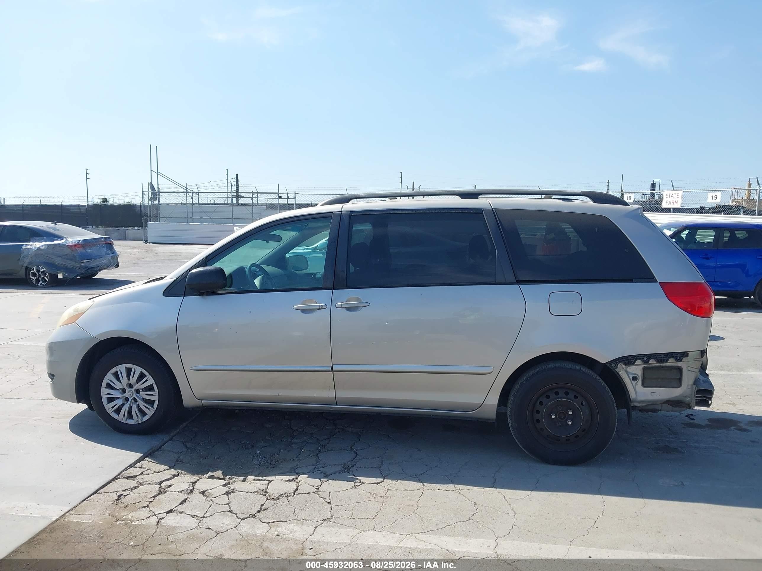 2006 Toyota Sienna Le Silver vin: 5TDZA23C96S465761