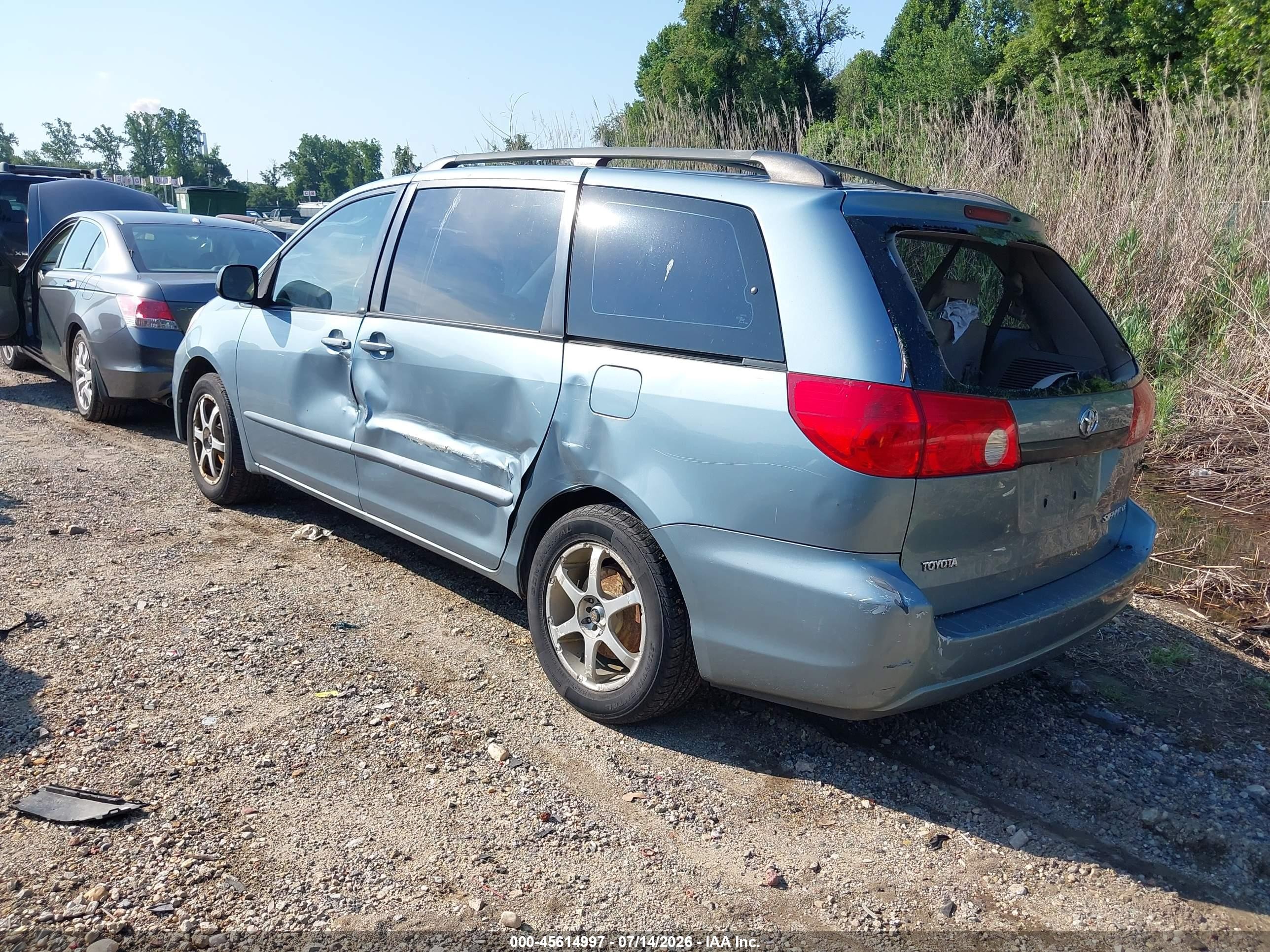2006 Toyota Sienna Ce Light Blue vin: 5TDZA23C96S479417