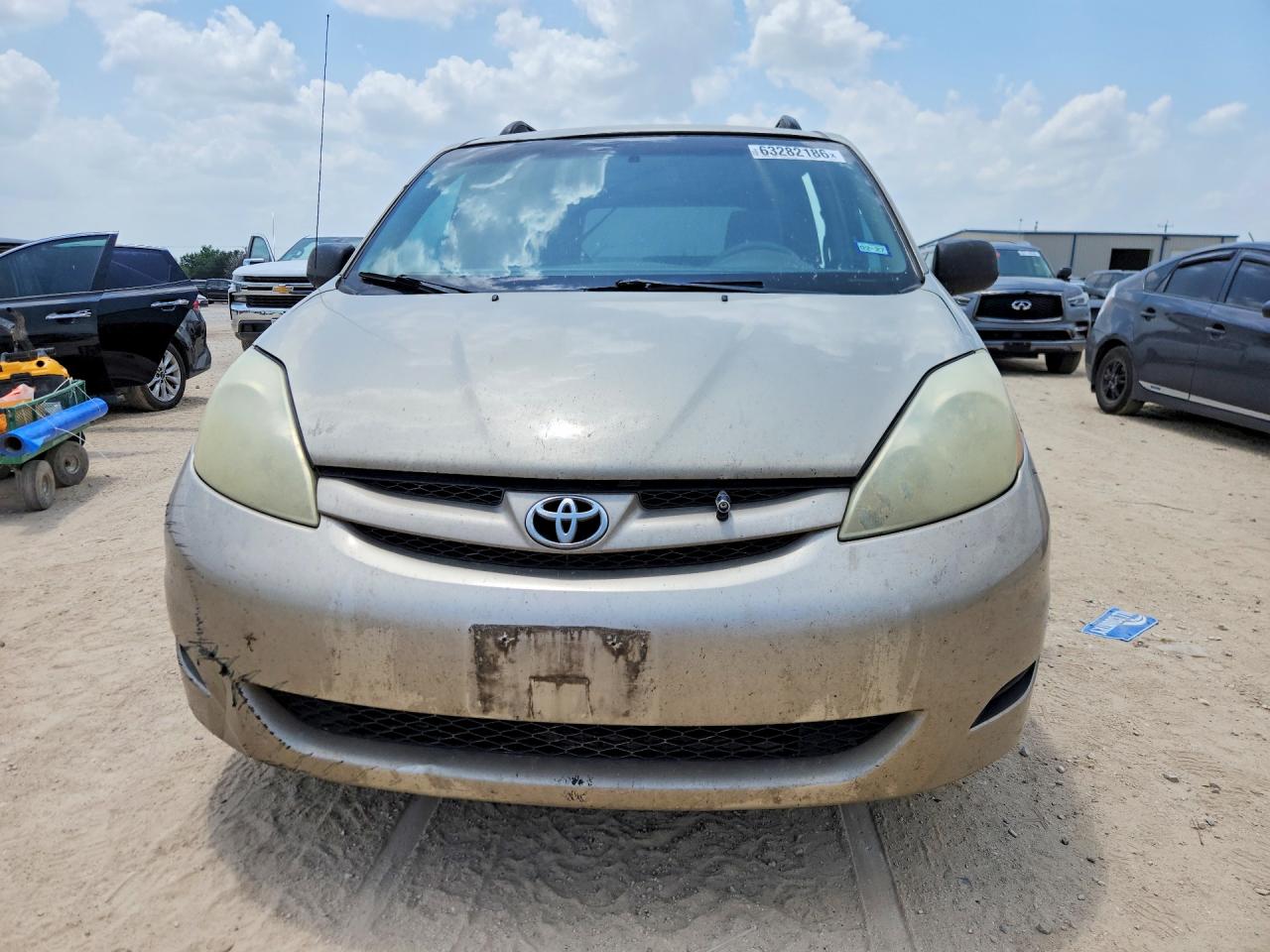 2006 Toyota Sienna Le 8 Passenger Tan vin: 5TDZA23C96S483810