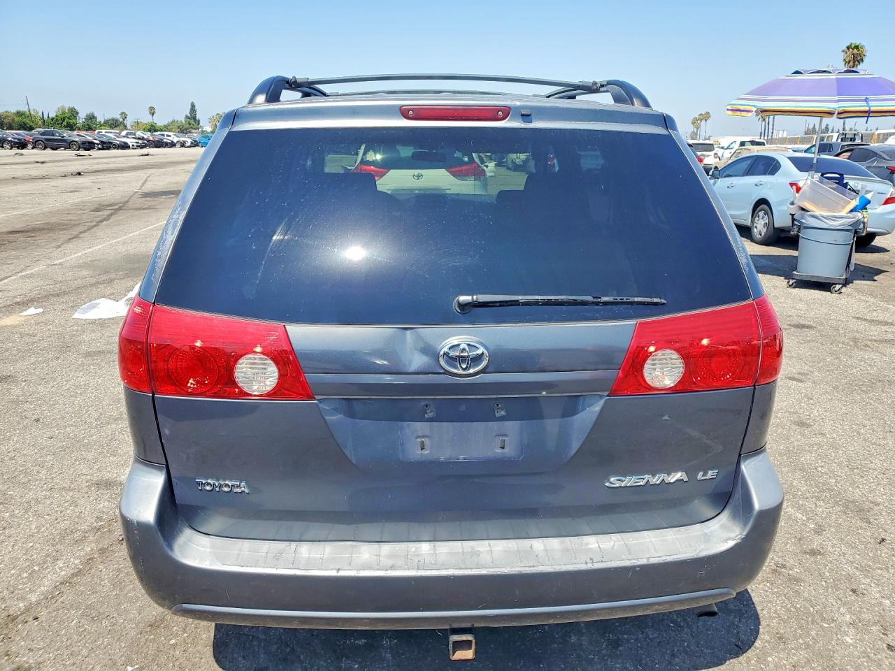 2006 Toyota Sienna Le 8 Passenger Blue vin: 5TDZA23C96S485797