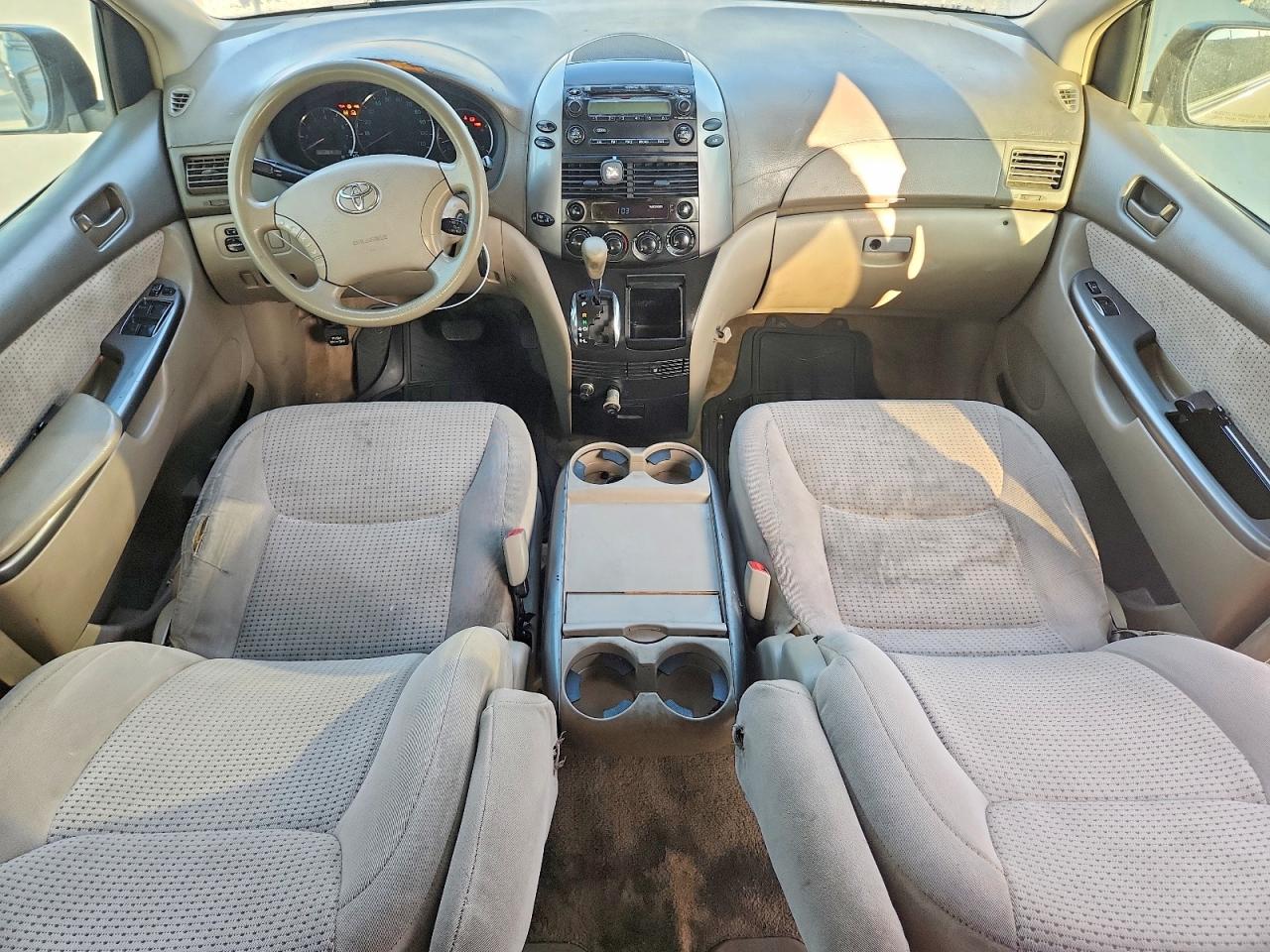 2006 Toyota Sienna Le 8 Passenger Tan vin: 5TDZA23C96S487565