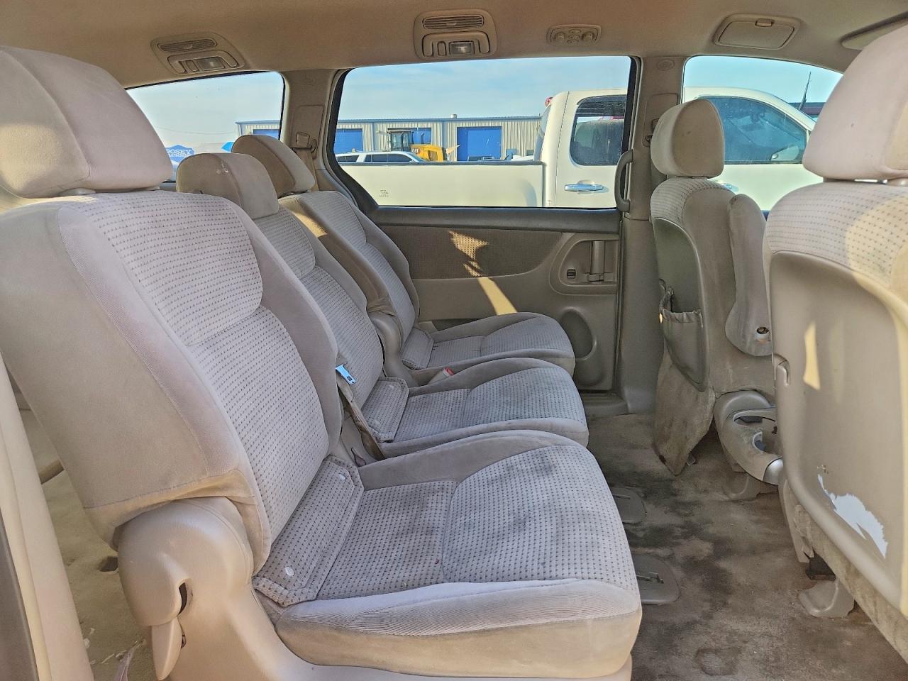 2006 Toyota Sienna Le 8 Passenger Tan vin: 5TDZA23C96S487565