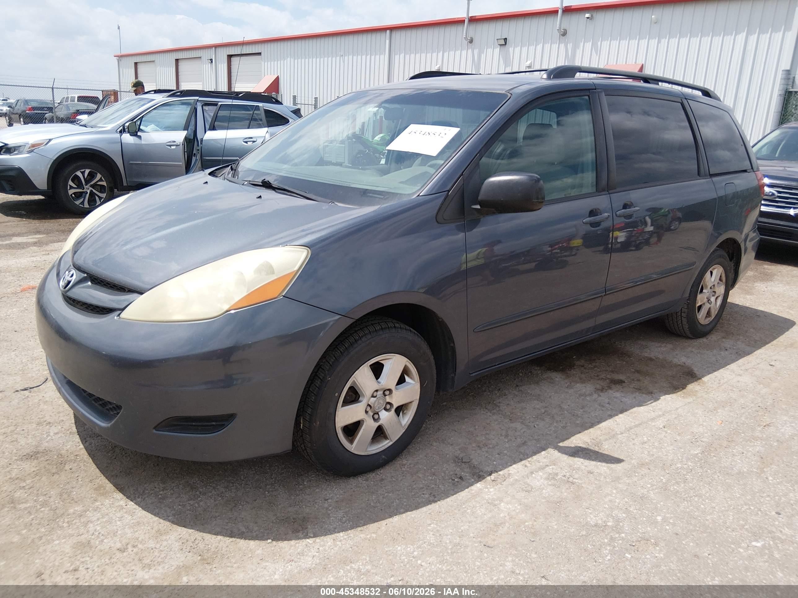 2006 Toyota Sienna Le Blue vin: 5TDZA23C96S496069
