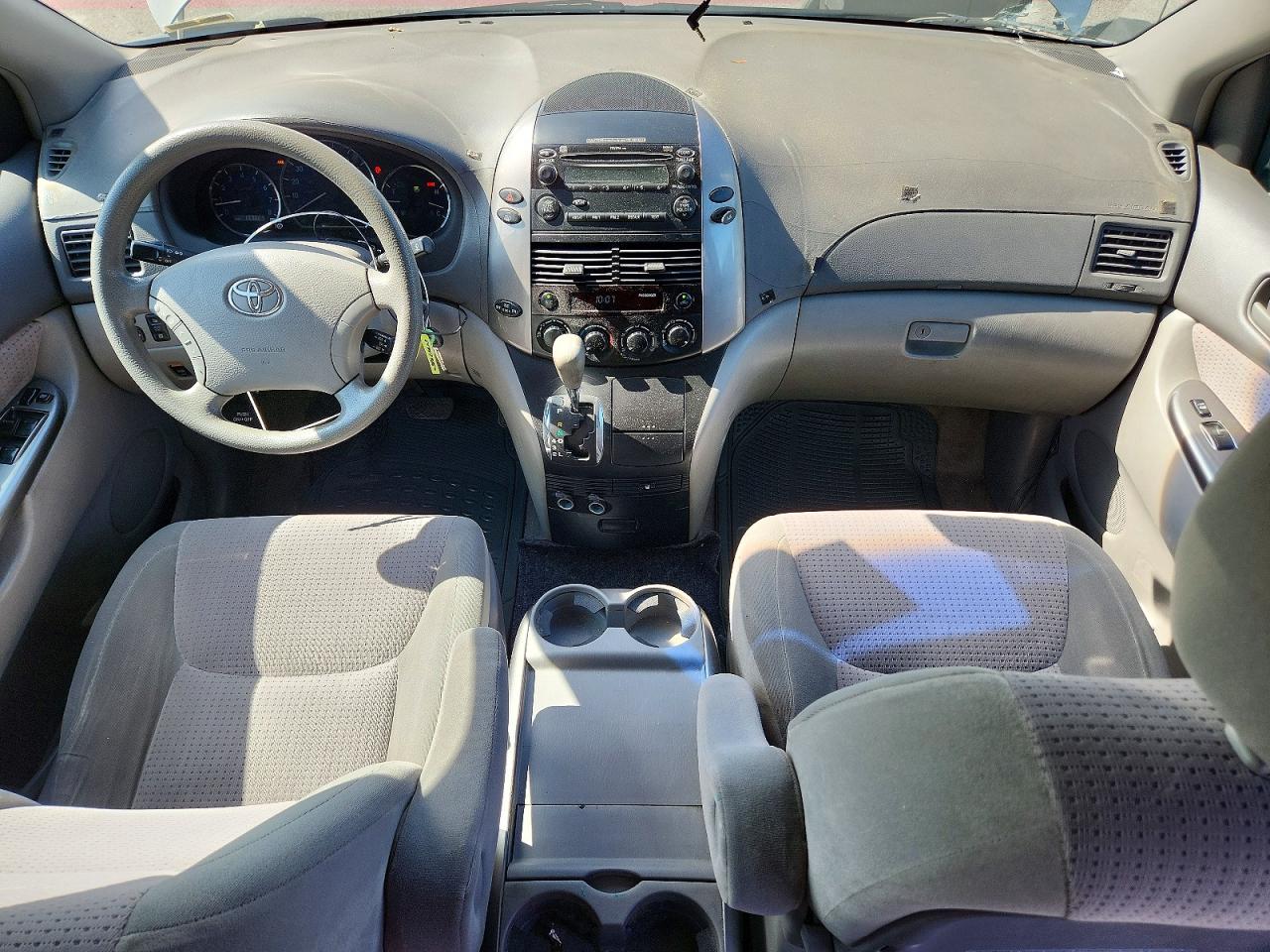 2006 Toyota Sienna Le 8 Passenger Silver vin: 5TDZA23C96S517499