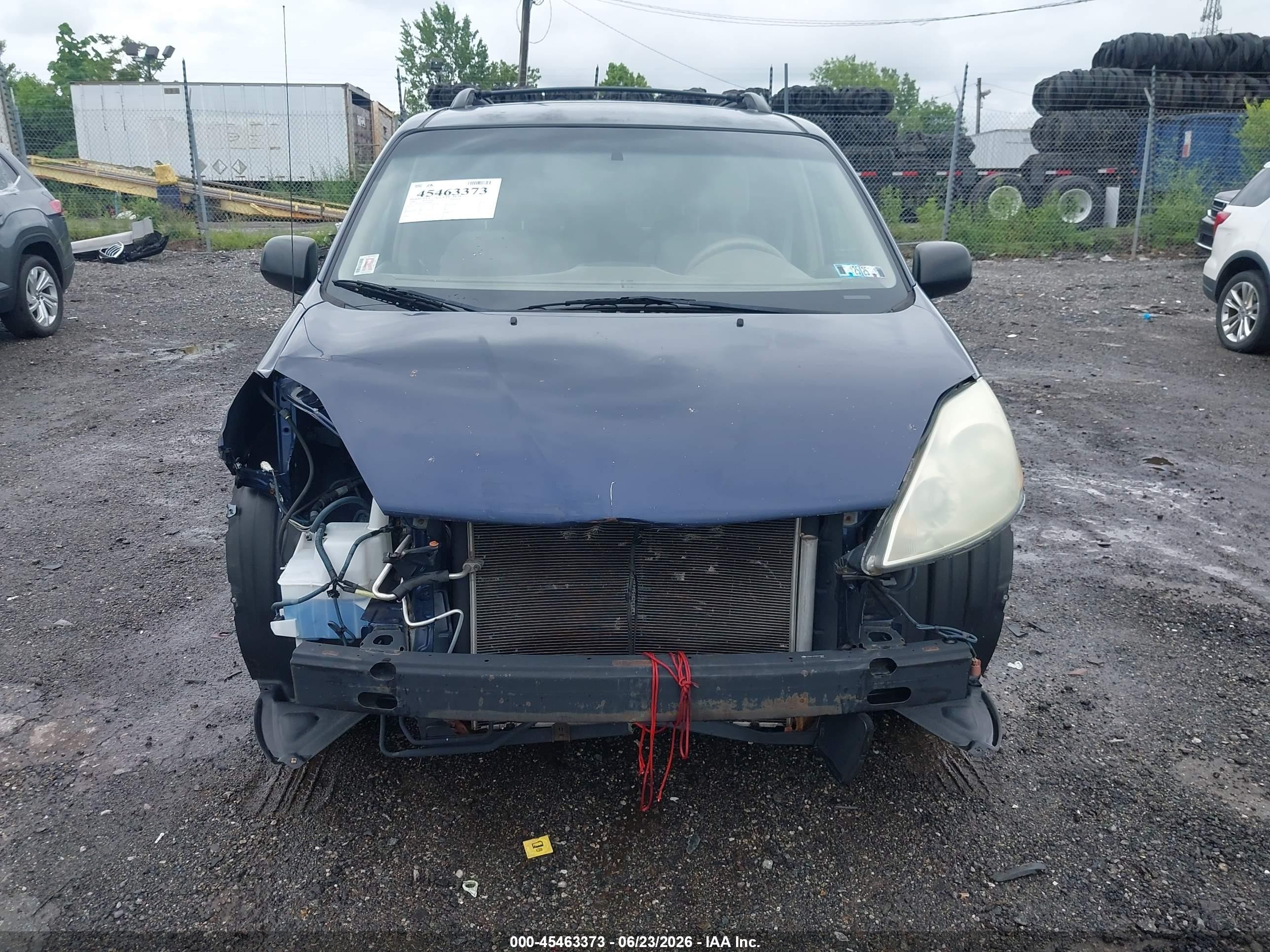 2006 Toyota Sienna Le Blue vin: 5TDZA23C96S520807