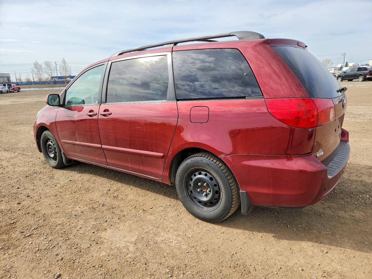 2006 Toyota Sienna Ce 7 Passenger Red vin: 5TDZA23C96S528065