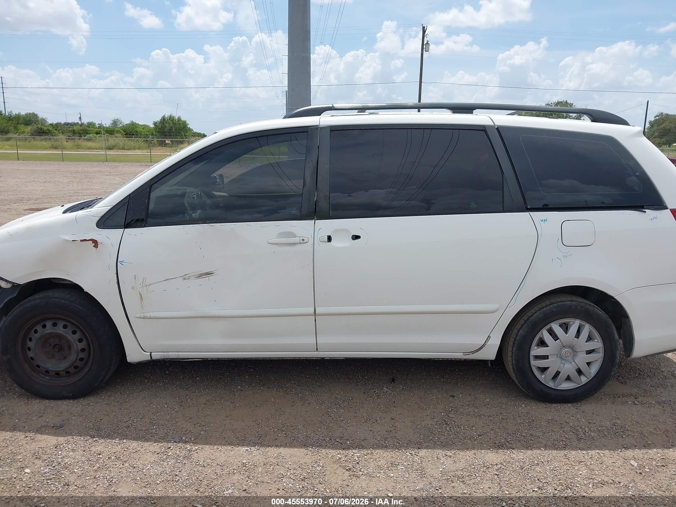 2006 Toyota Sienna Ce White vin: 5TDZA23C96S533489