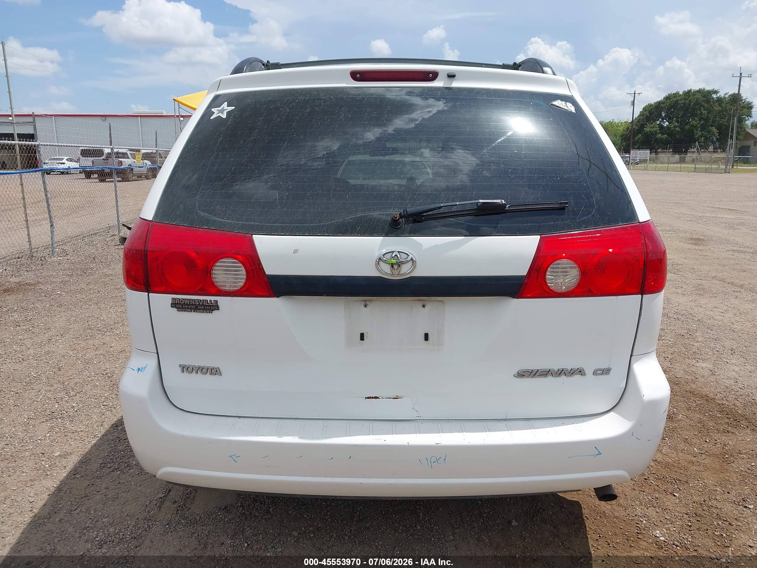 2006 Toyota Sienna Ce White vin: 5TDZA23C96S533489