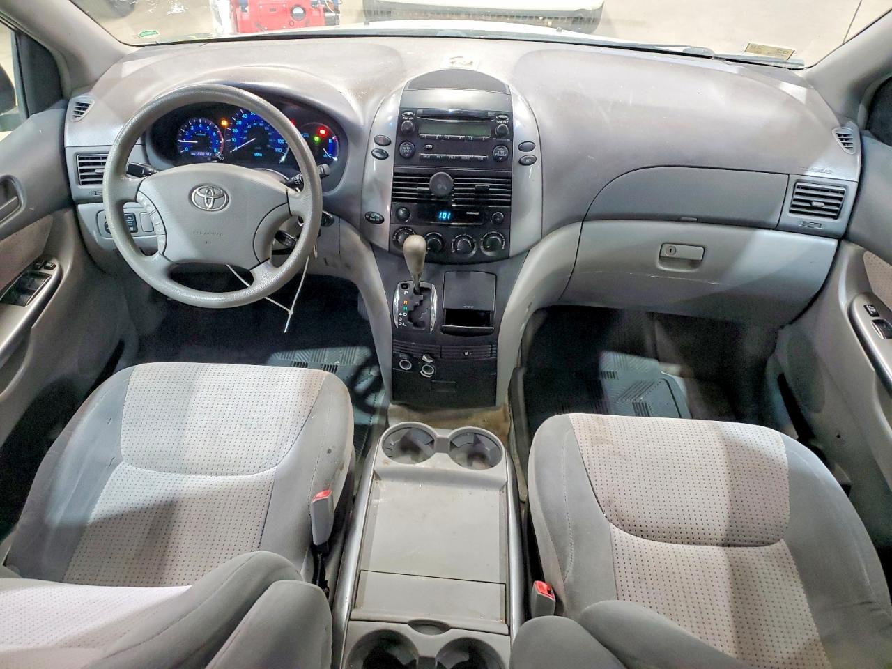 2006 Toyota Sienna Зеленый vin: 5TDZA23C96S566640