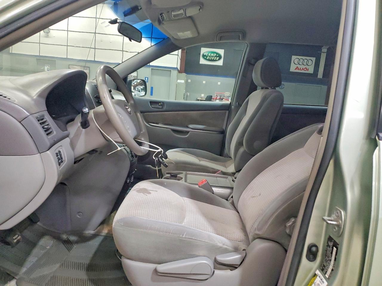 2006 Toyota Sienna Зеленый vin: 5TDZA23C96S566640