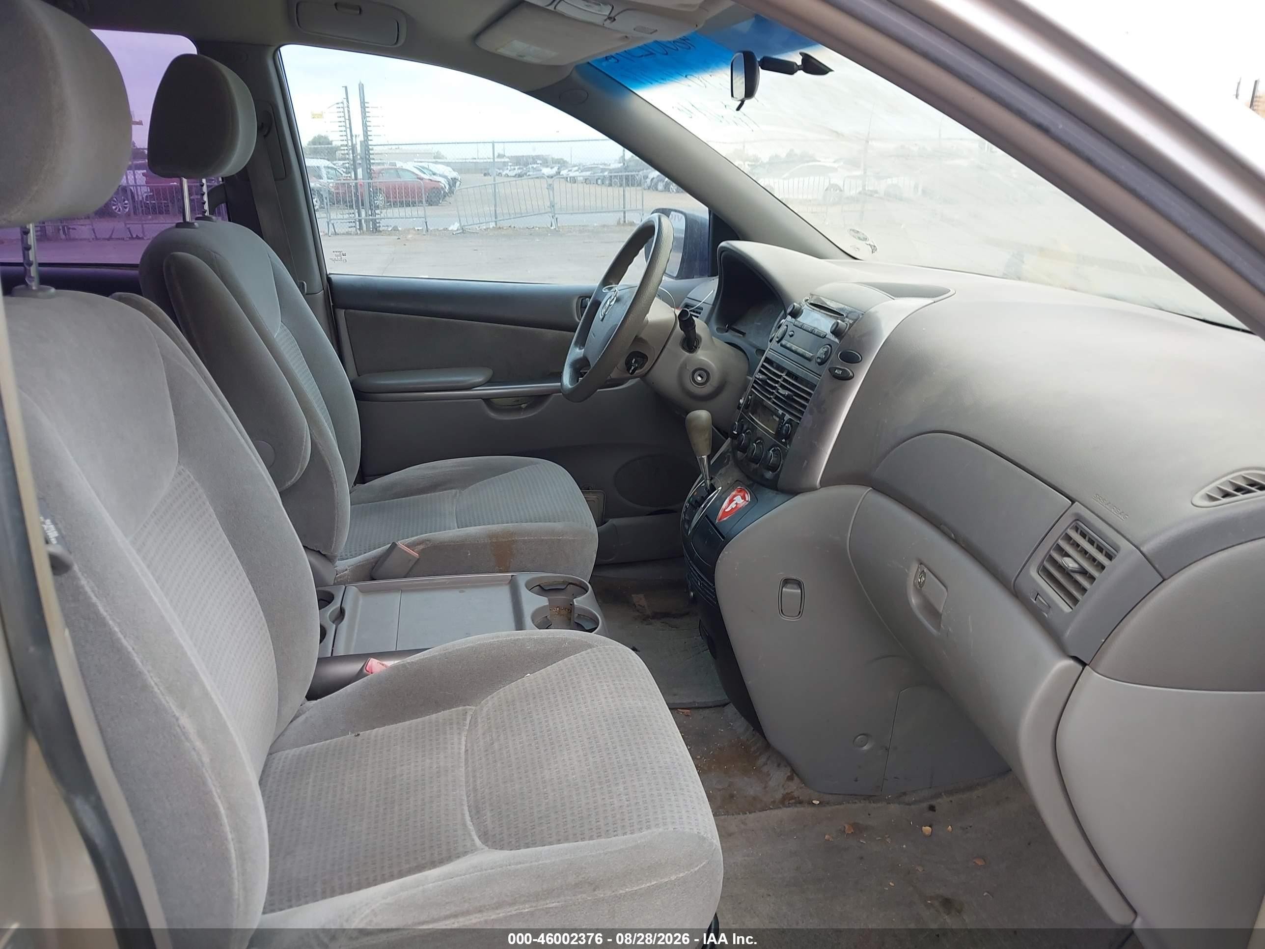 2006 Toyota Sienna Ce Beige vin: 5TDZA23C96S577413