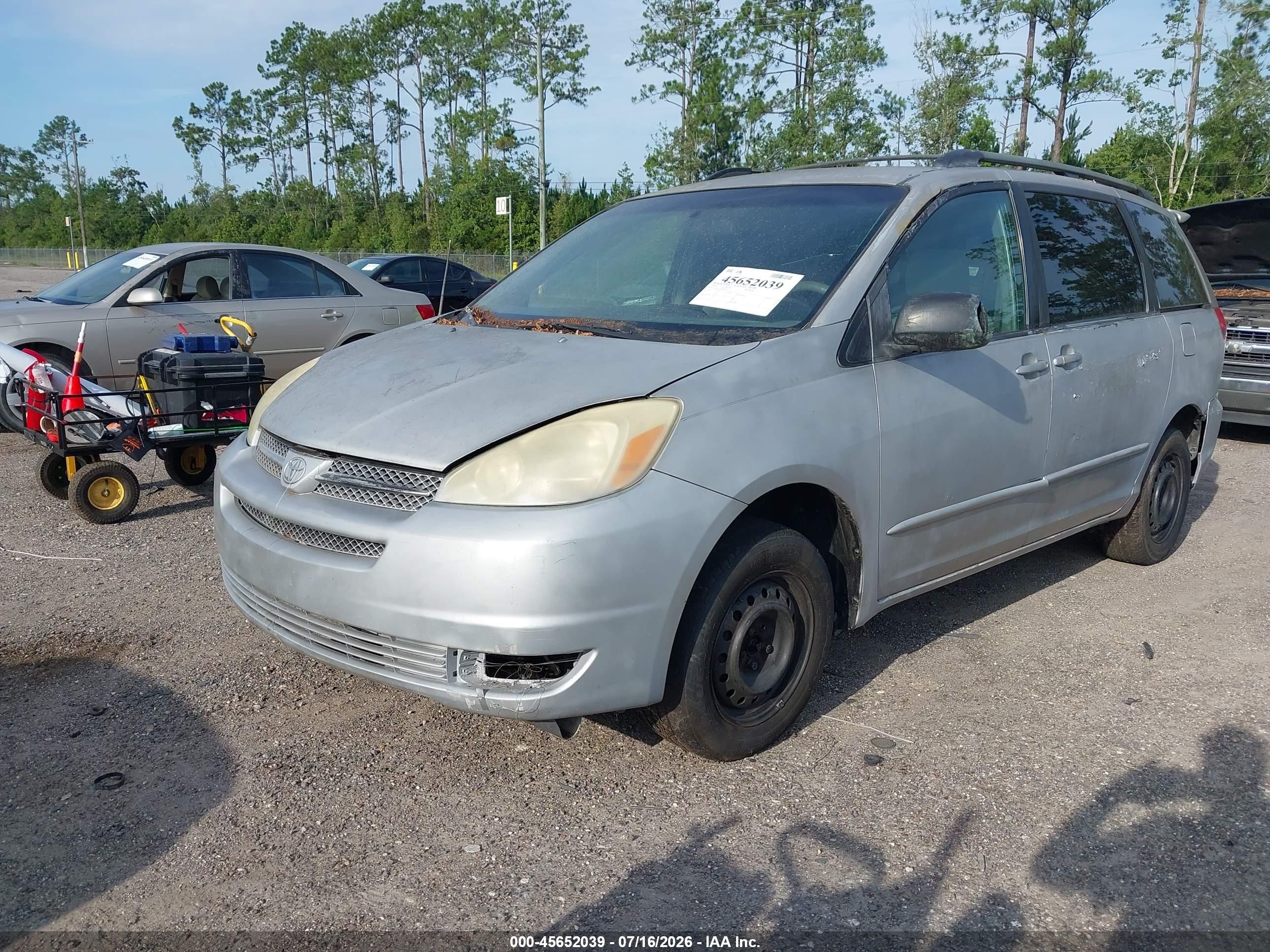 2004 Toyota Sienna Le Silver vin: 5TDZA23CX4S021012