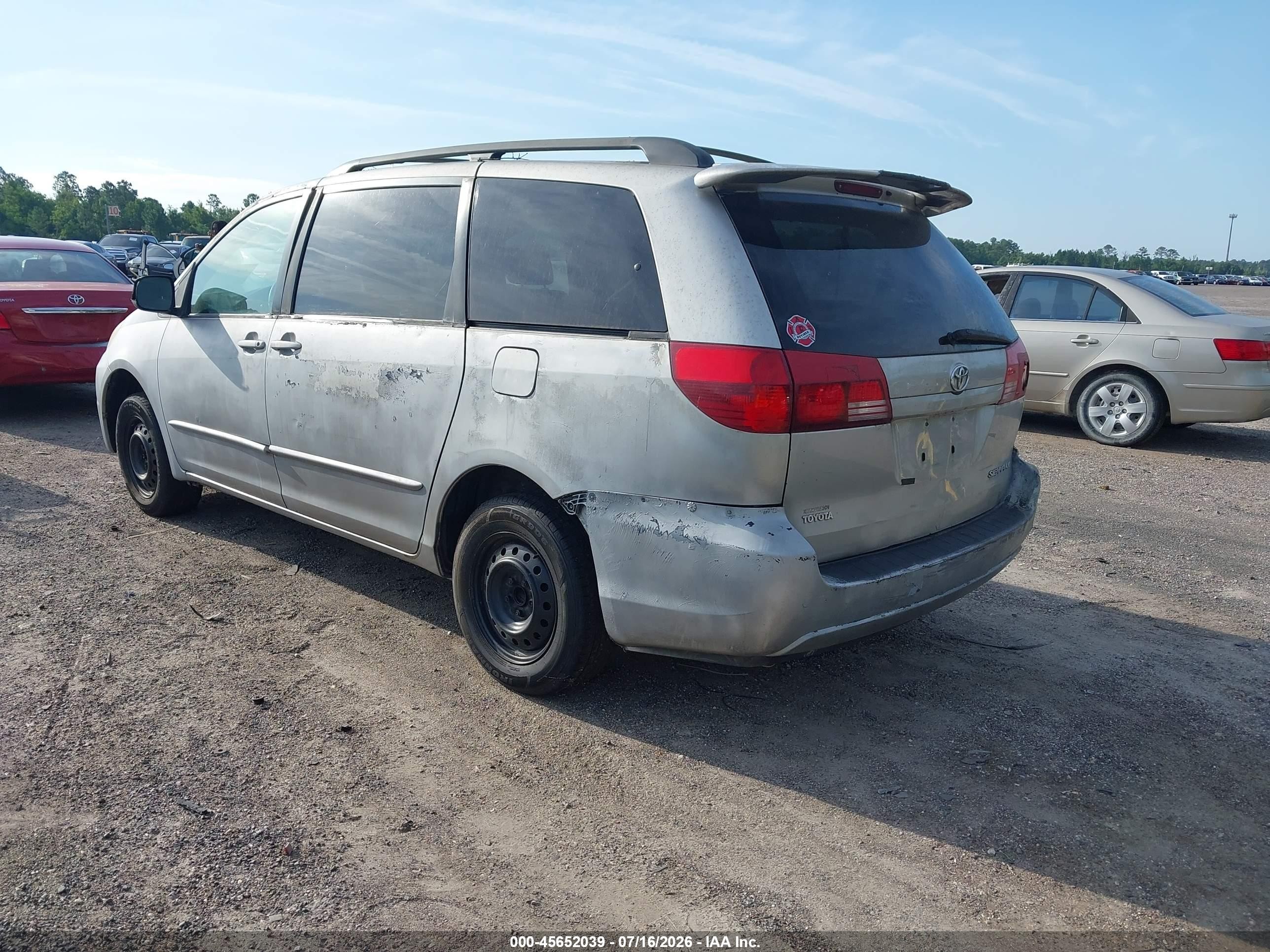2004 Toyota Sienna Le Silver vin: 5TDZA23CX4S021012