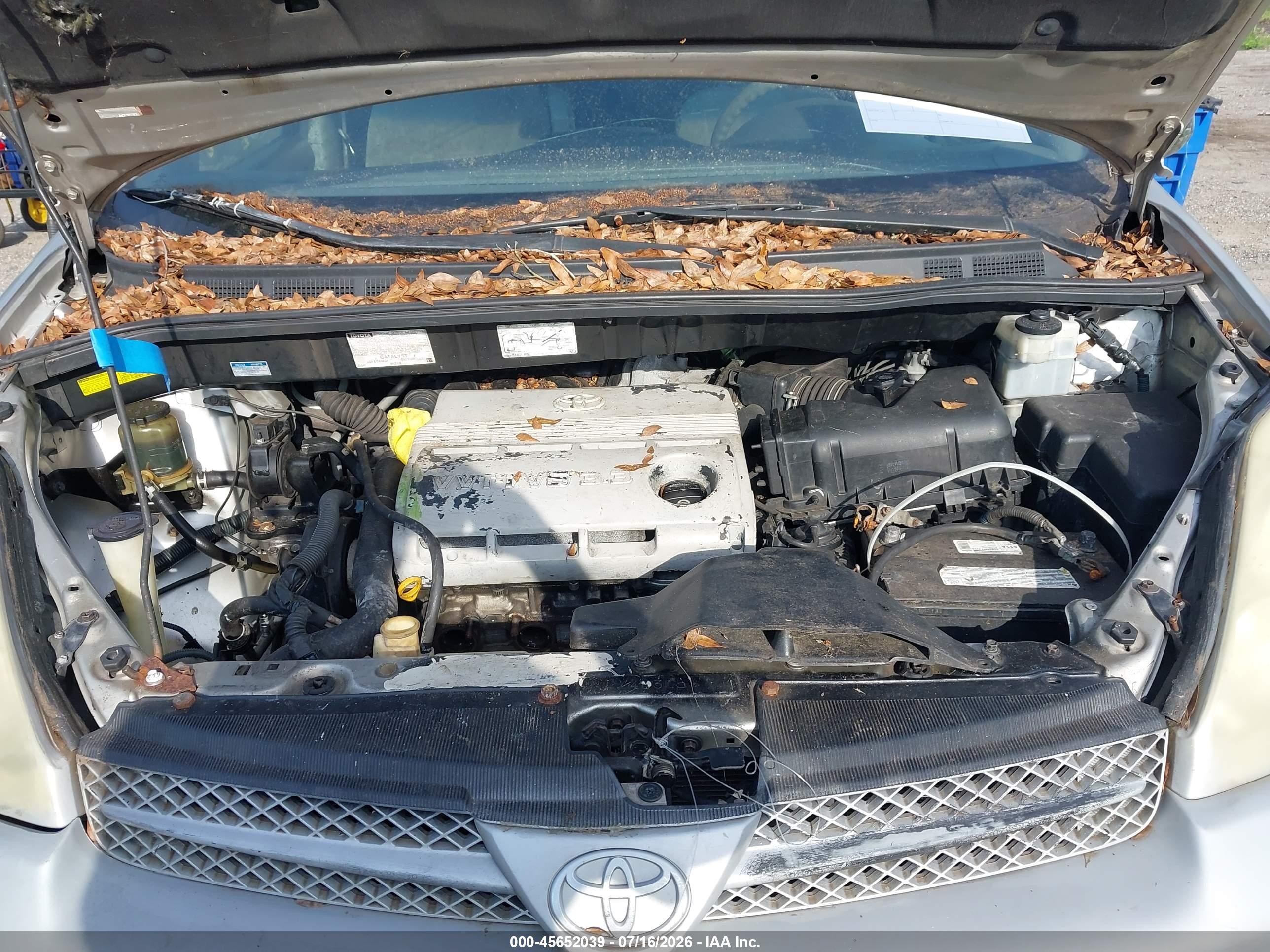 2004 Toyota Sienna Le Silver vin: 5TDZA23CX4S021012