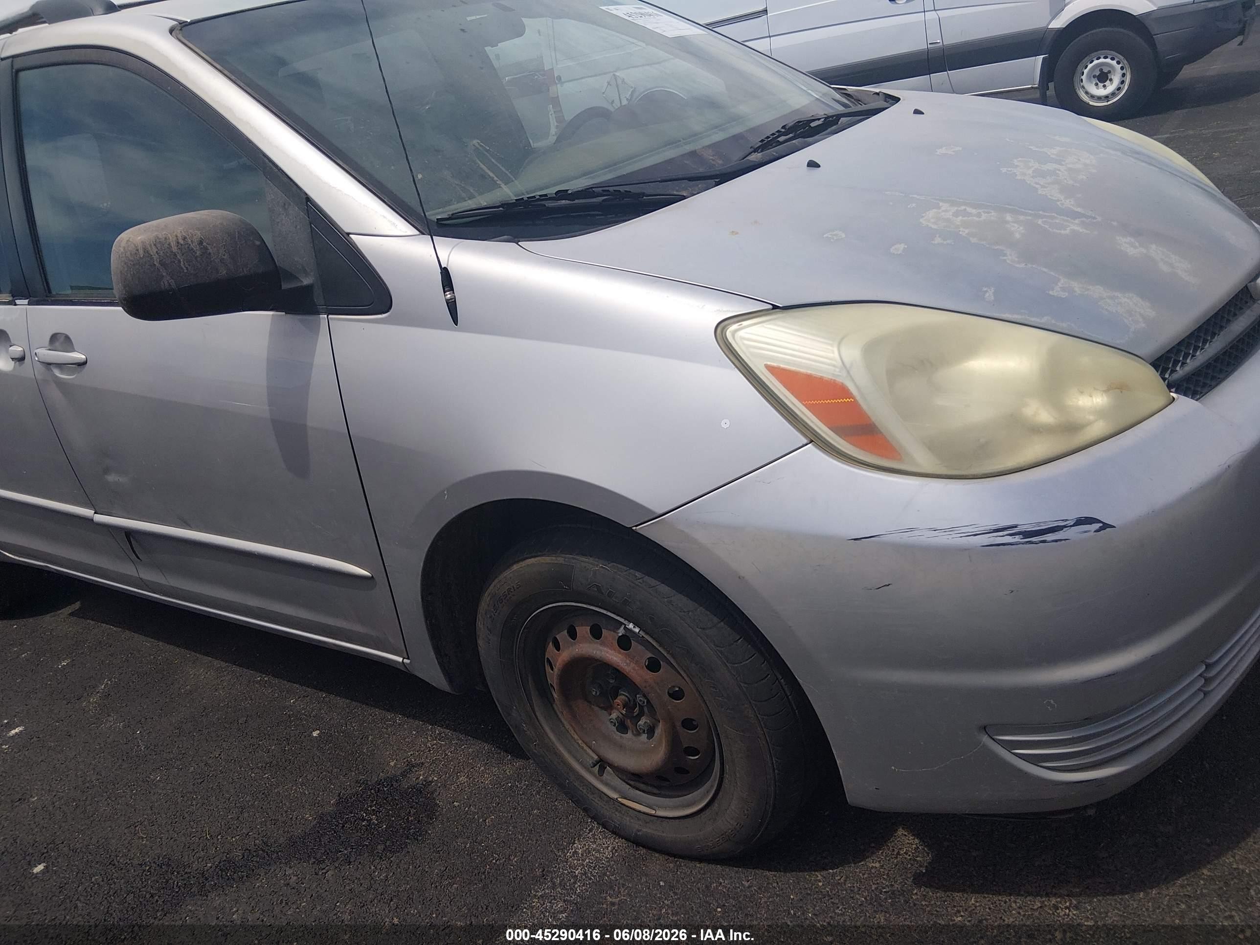 2004 Toyota Sienna Le Серебряный vin: 5TDZA23CX4S033337