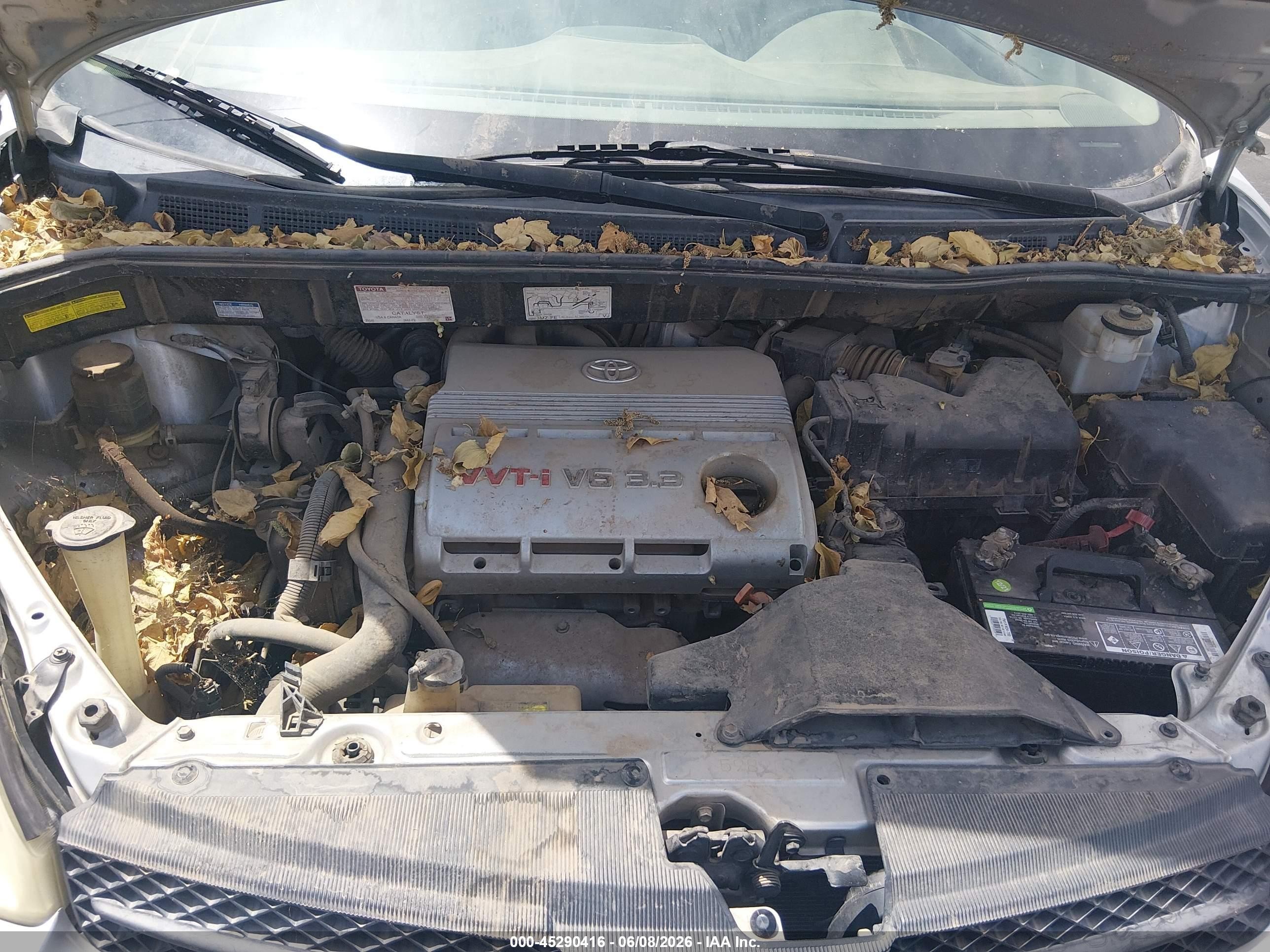 2004 Toyota Sienna Le Серебряный vin: 5TDZA23CX4S033337