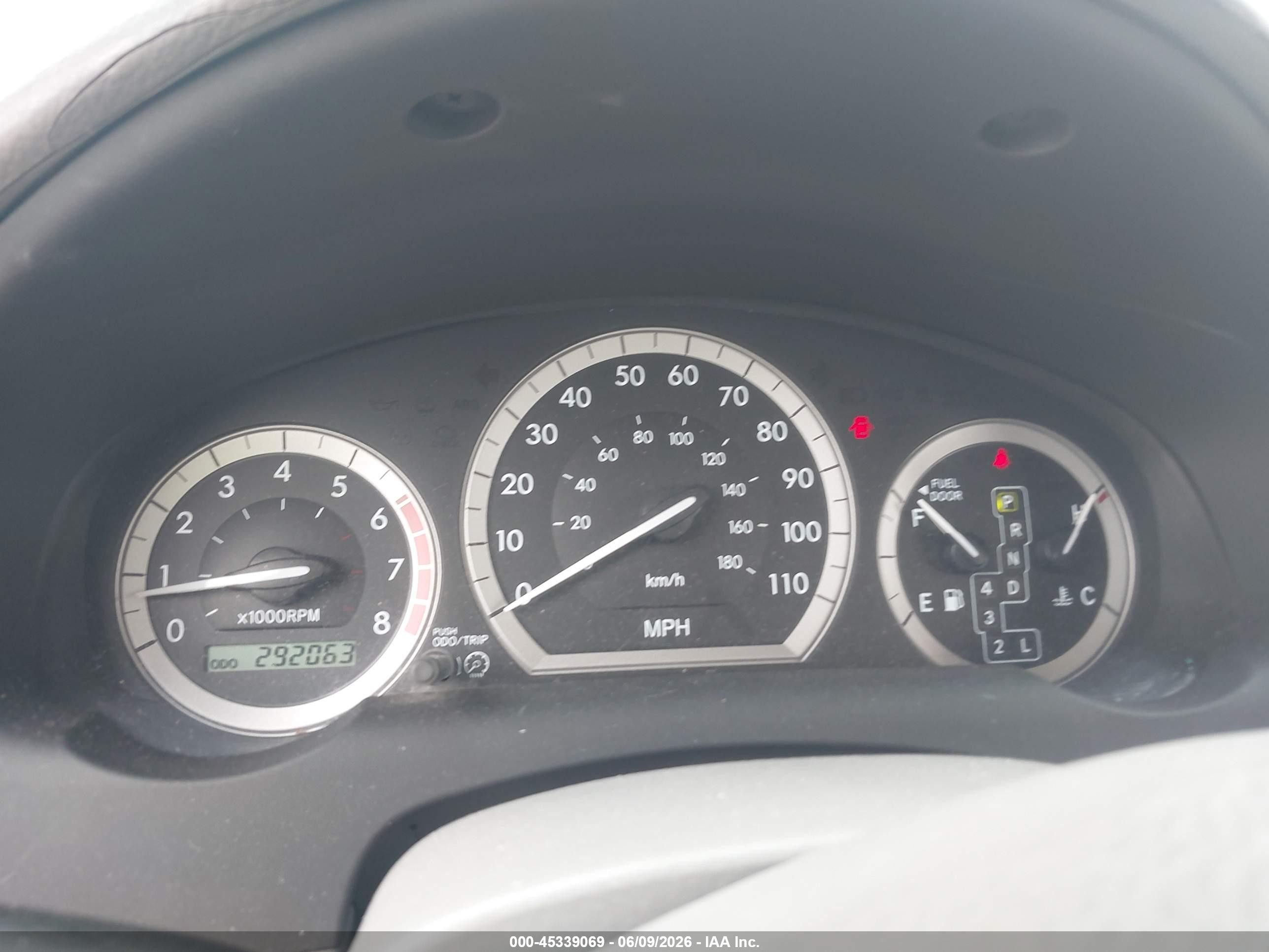 2004 Toyota Sienna Le Бежевый vin: 5TDZA23CX4S042040