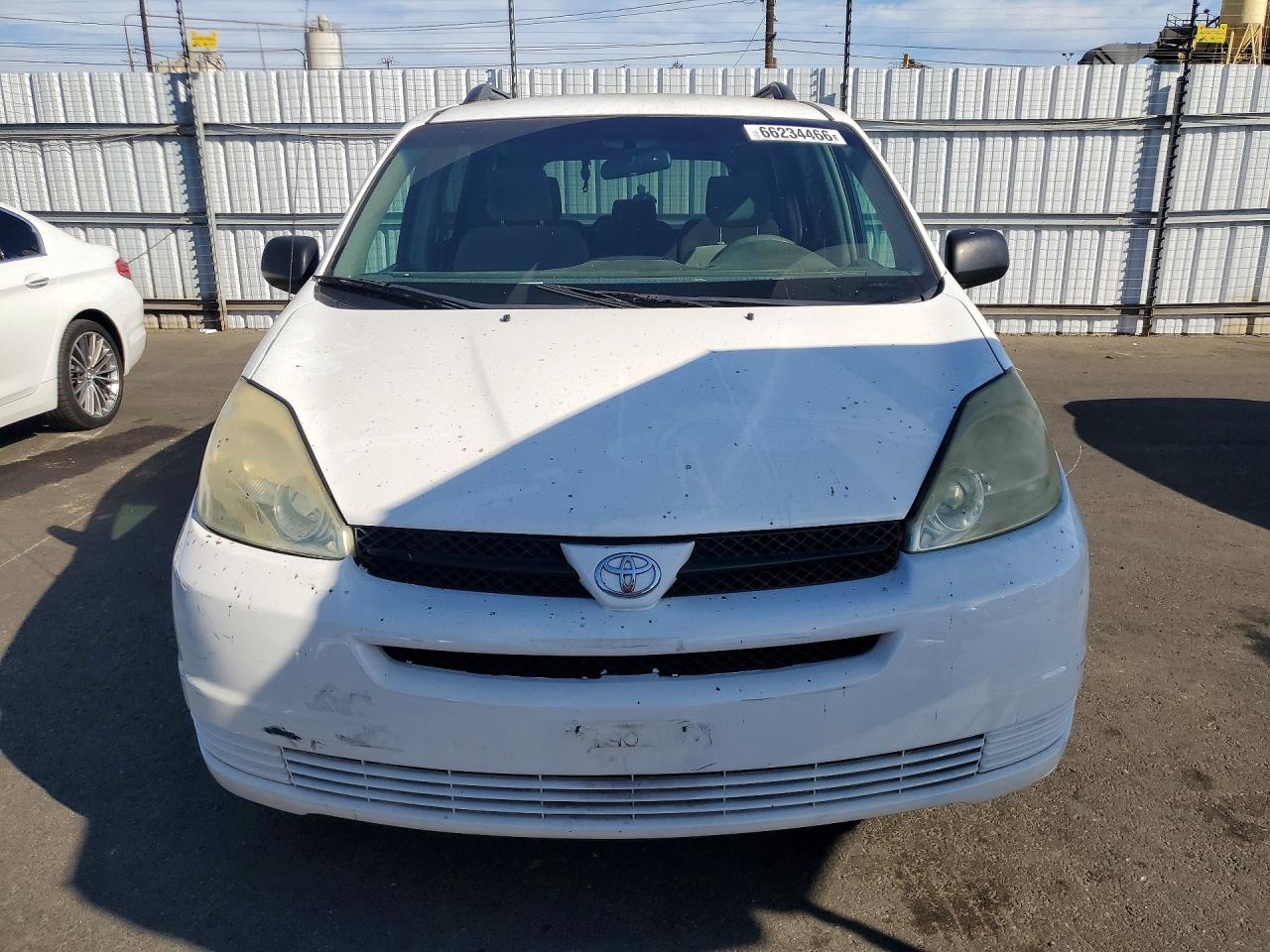 2004 Toyota Sienna Le 8 Passenger White vin: 5TDZA23CX4S042247