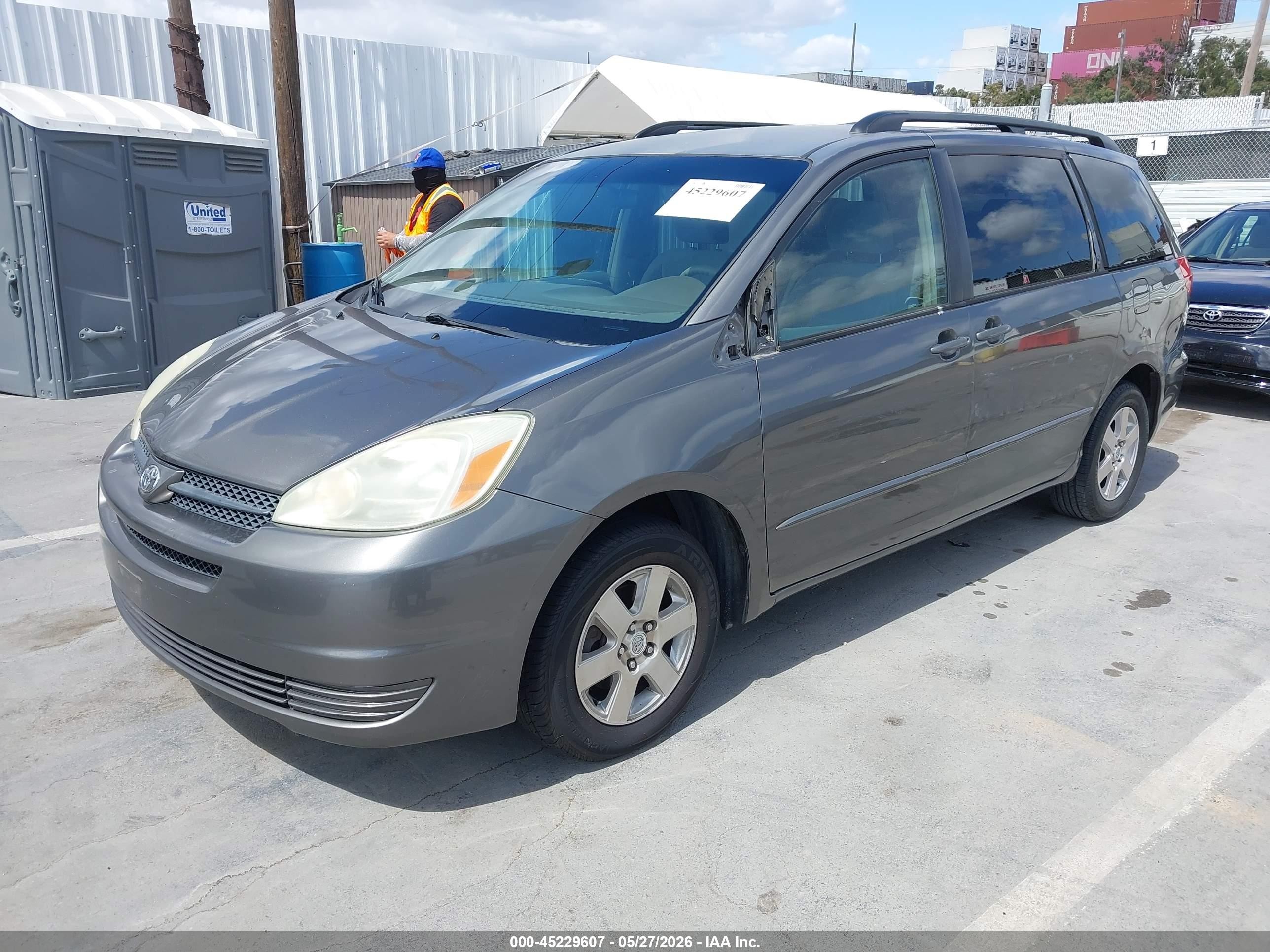 2004 Toyota Sienna Le Gray vin: 5TDZA23CX4S047593