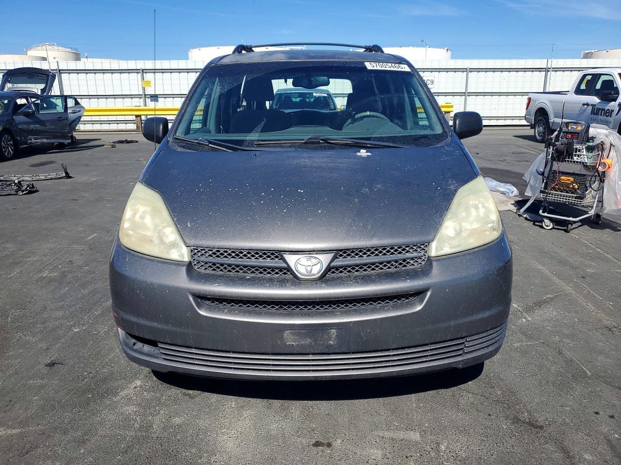 2004 Toyota Sienna Le 7 Passenger Gray vin: 5TDZA23CX4S081758
