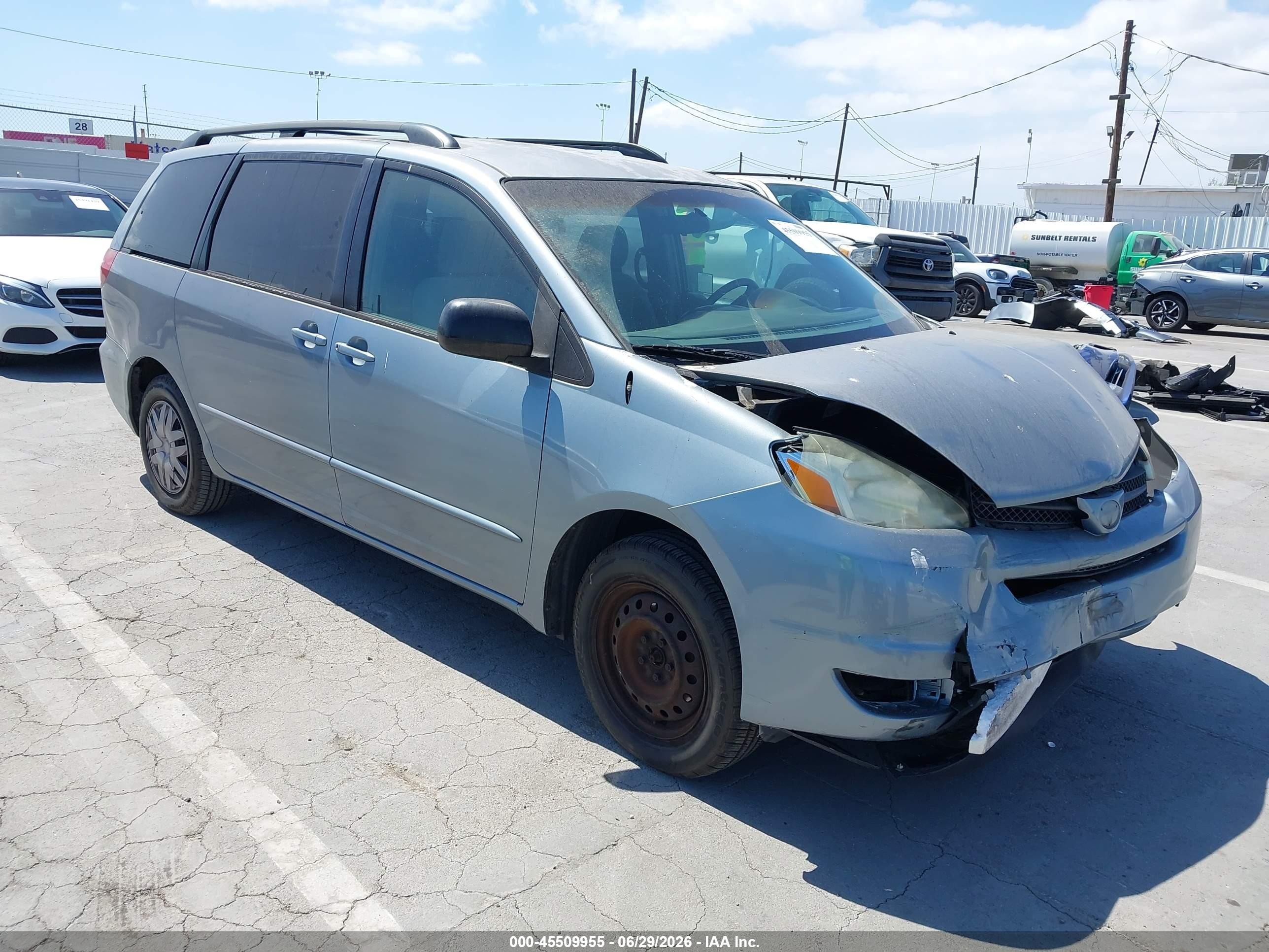 2004 Toyota Sienna Le Gray vin: 5TDZA23CX4S152800