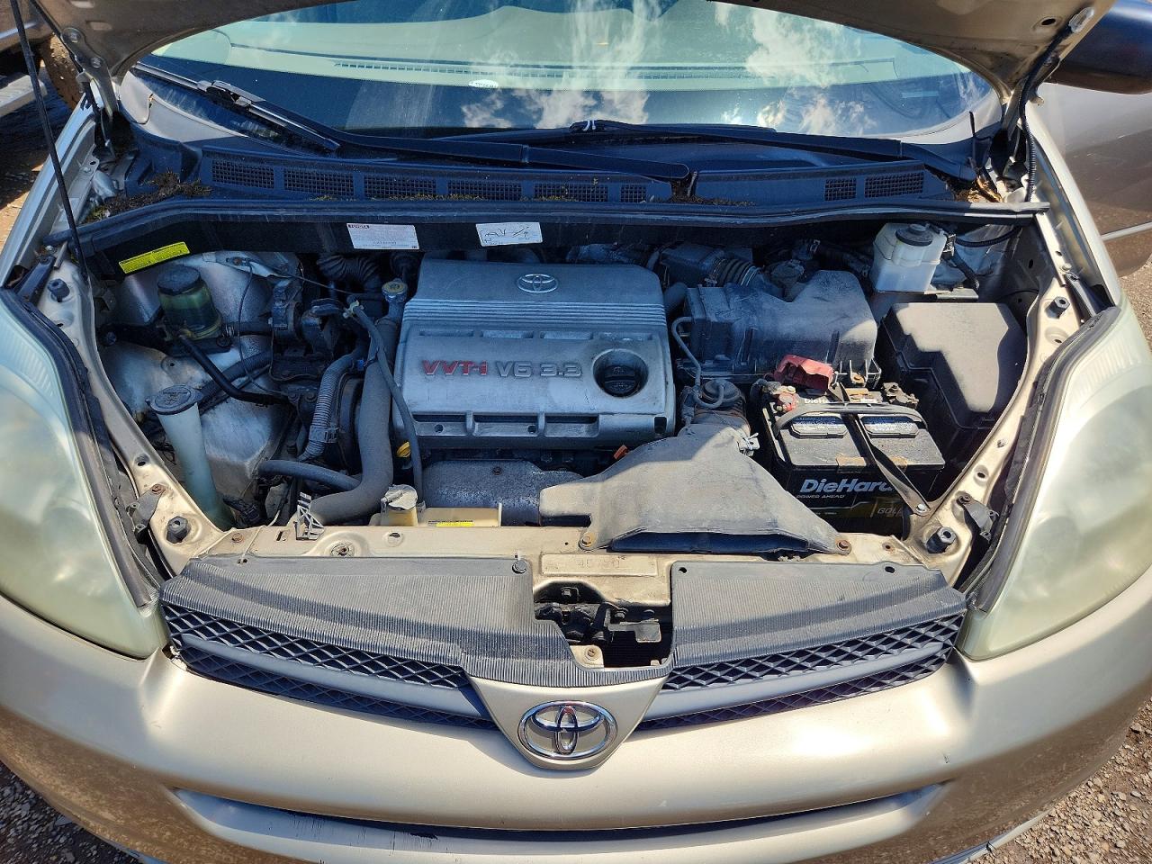 2004 Toyota Sienna Le 7 Passenger Beige vin: 5TDZA23CX4S162579
