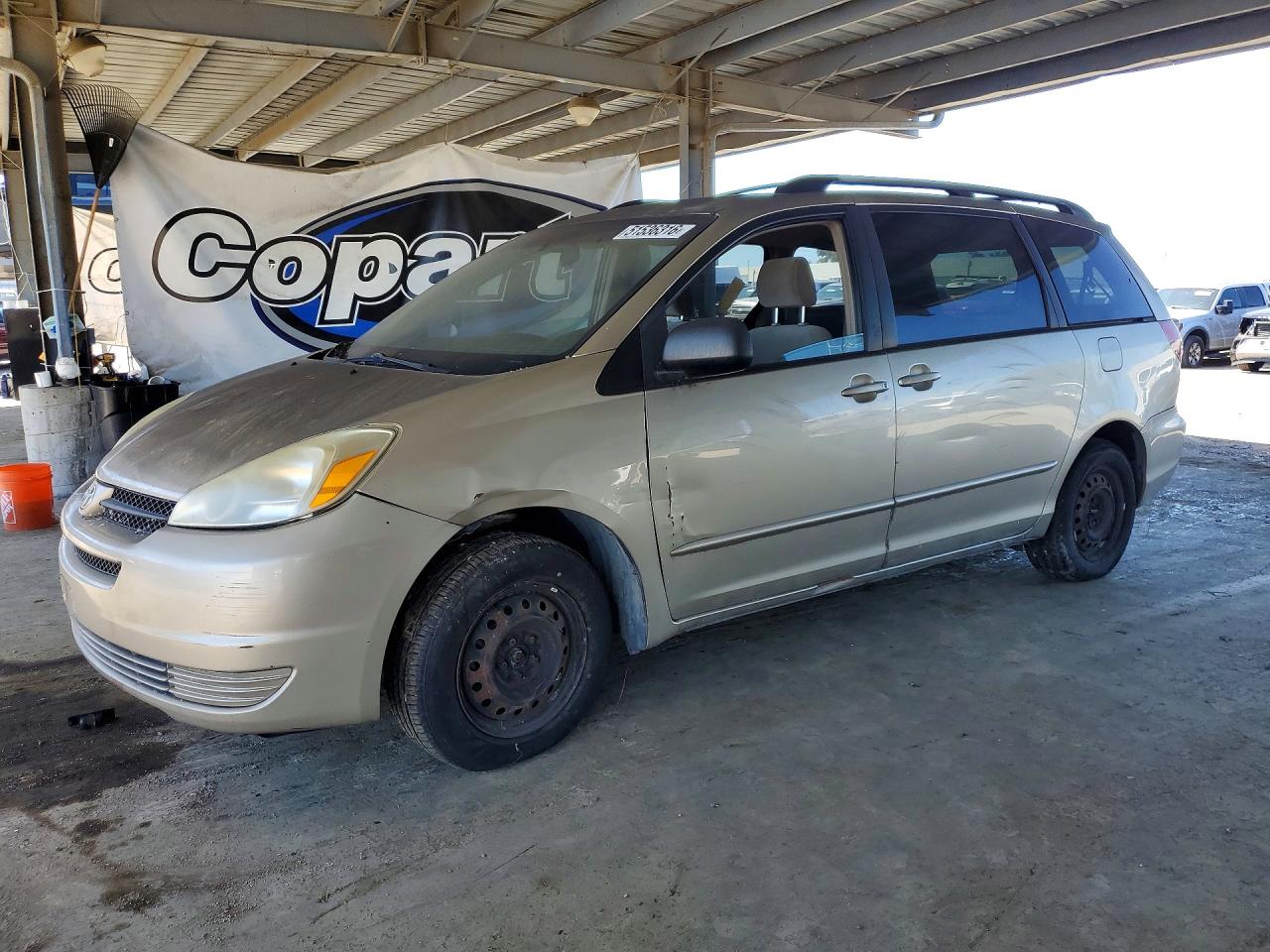 2004 Toyota Sienna Le 8 Passenger Gold vin: 5TDZA23CX4S205303