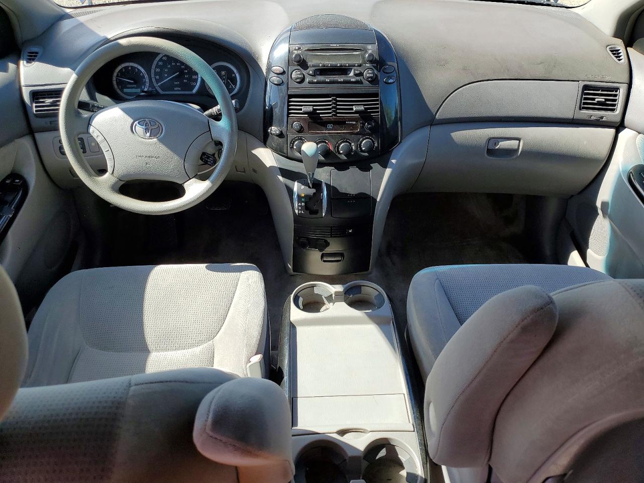 2005 Toyota Sienna Le 7 Passenger Blue vin: 5TDZA23CX5S223687