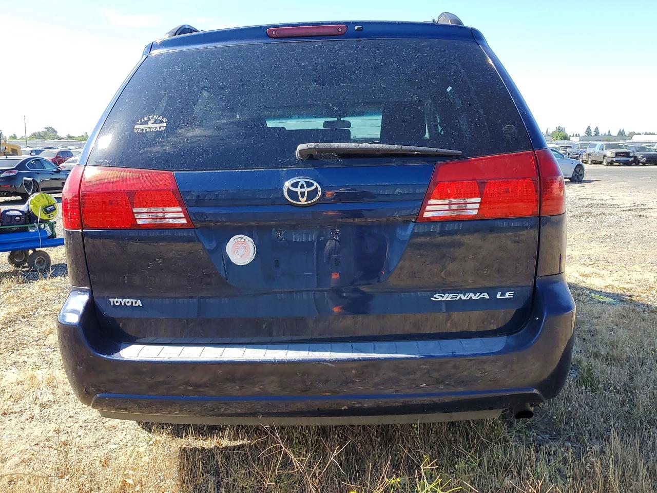2005 Toyota Sienna Le 7 Passenger Blue vin: 5TDZA23CX5S223687