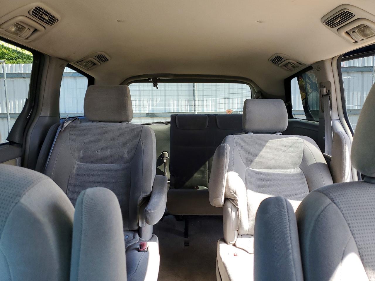 2005 Toyota Sienna Le 7 Passenger Blue vin: 5TDZA23CX5S223687