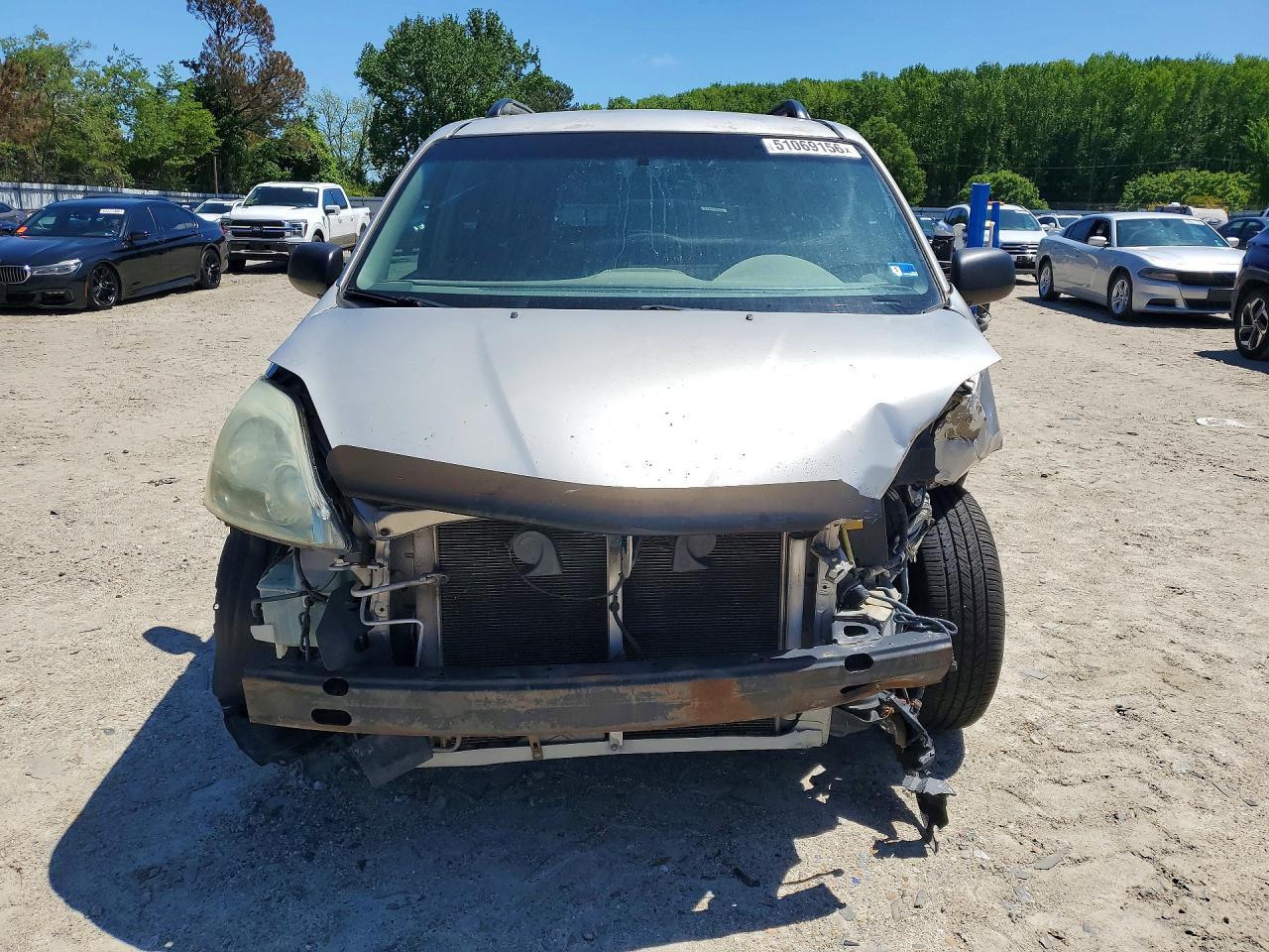 2005 Toyota Sienna Серебряный vin: 5TDZA23CX5S237671