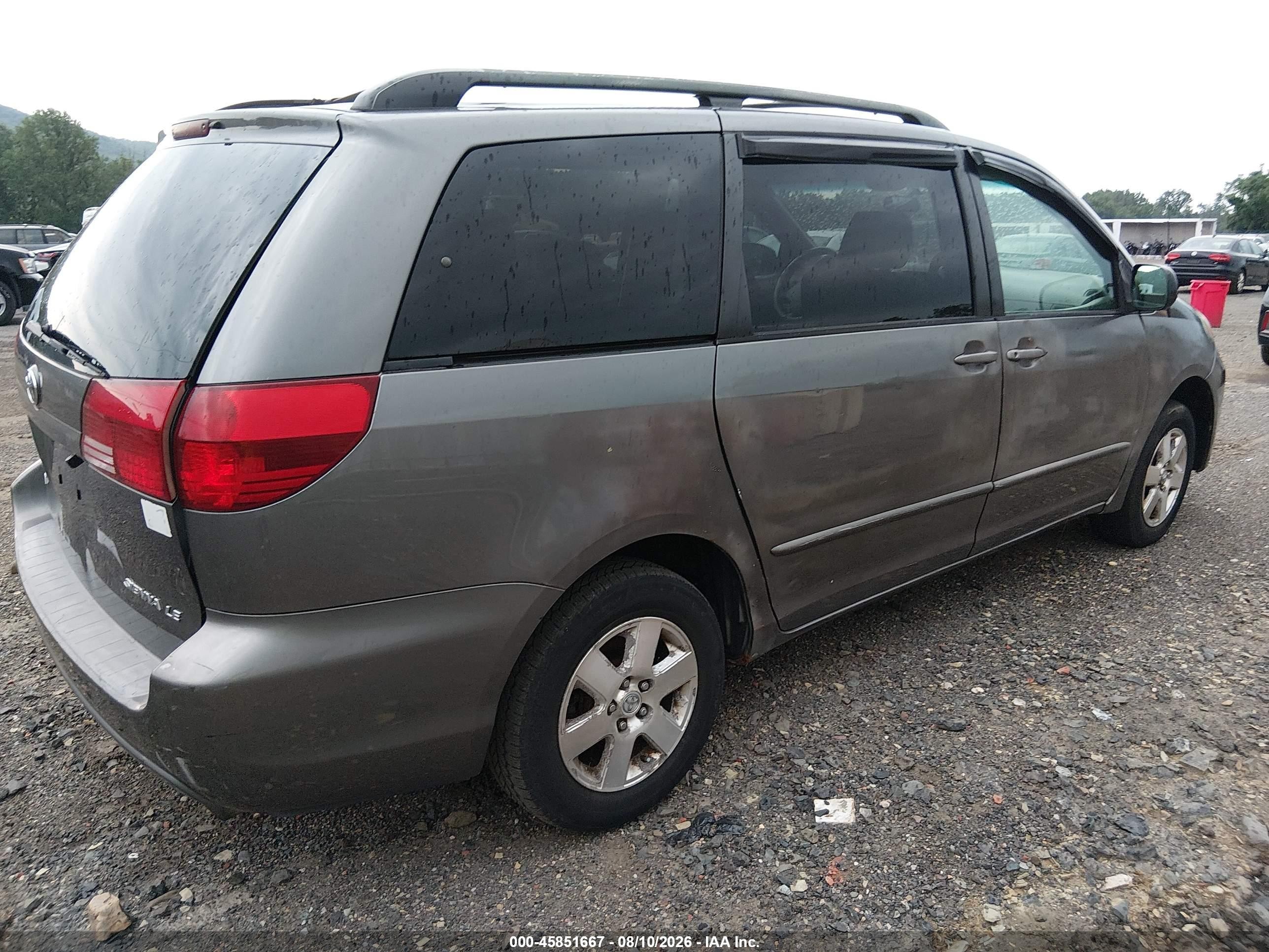 2005 Toyota Sienna Le Silver vin: 5TDZA23CX5S302714