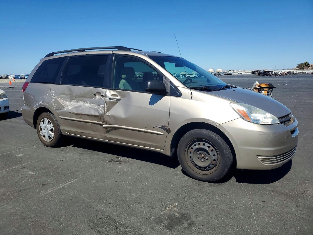 2005 Toyota Sienna Le 7 Passenger Tan vin: 5TDZA23CX5S308660